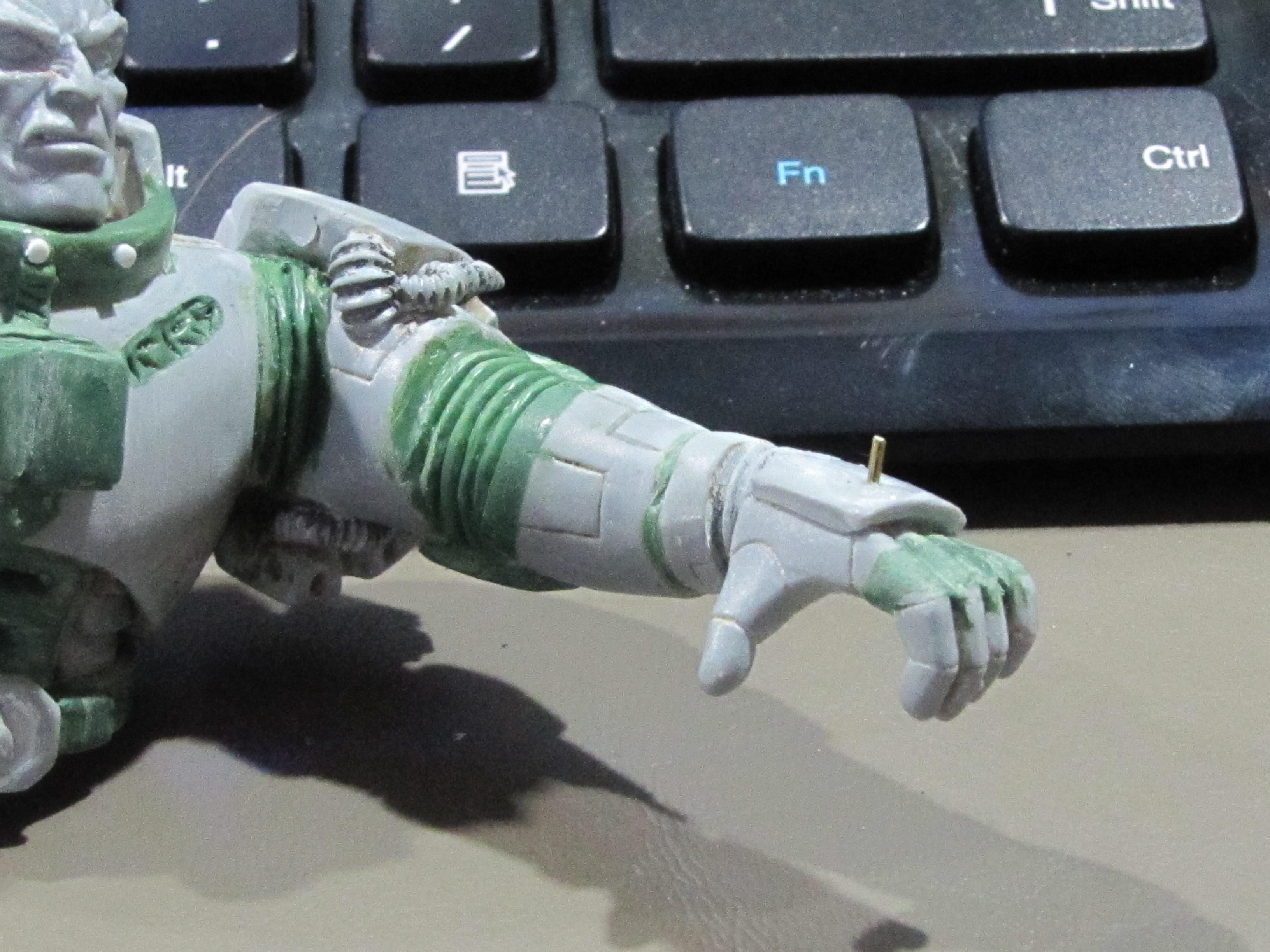 The coiling in between the armor was my biggest concern, but after some help from JRN(one of the origonal eavy metal guys) I actually have fun doing these parts