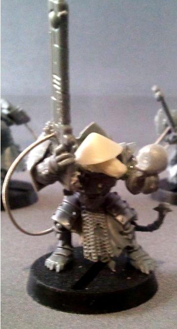 Gribardson, Hurd, Skaven, Tau