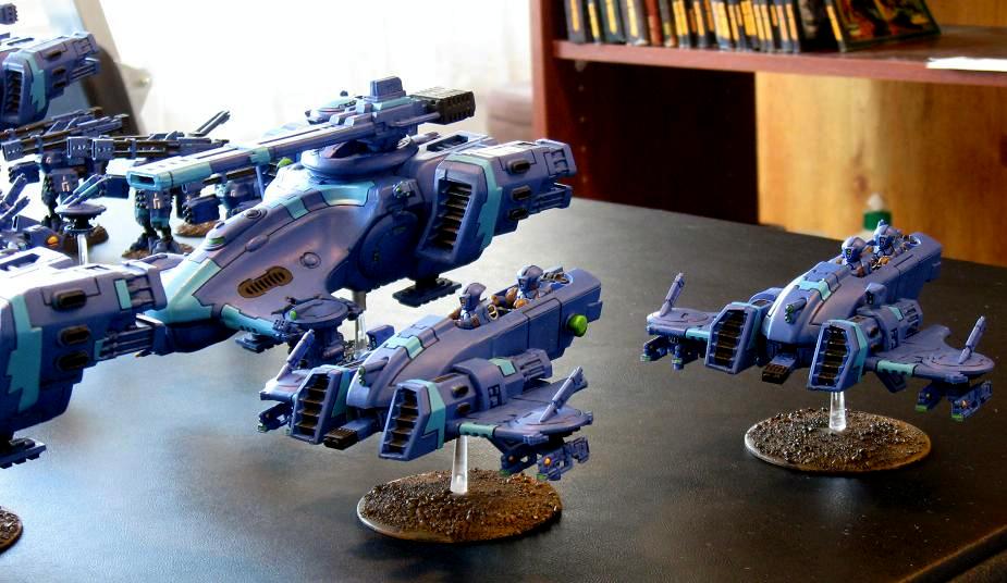 Tau, Piranhas