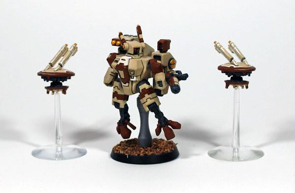 Tau Fireknife Crisis Suit with Shield Drones