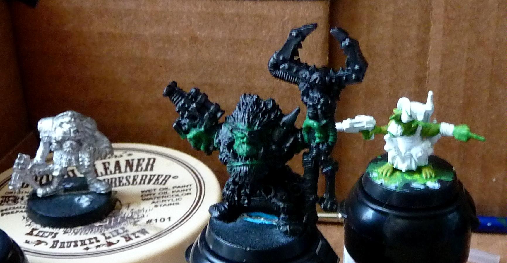 Runtmaster and Kommando Waiting for paint