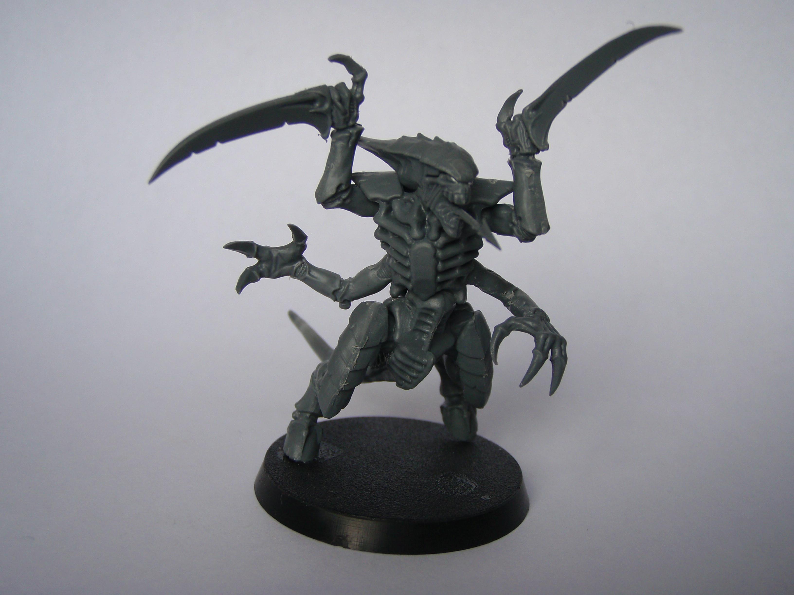 Tyranid warrior w/ rending claws