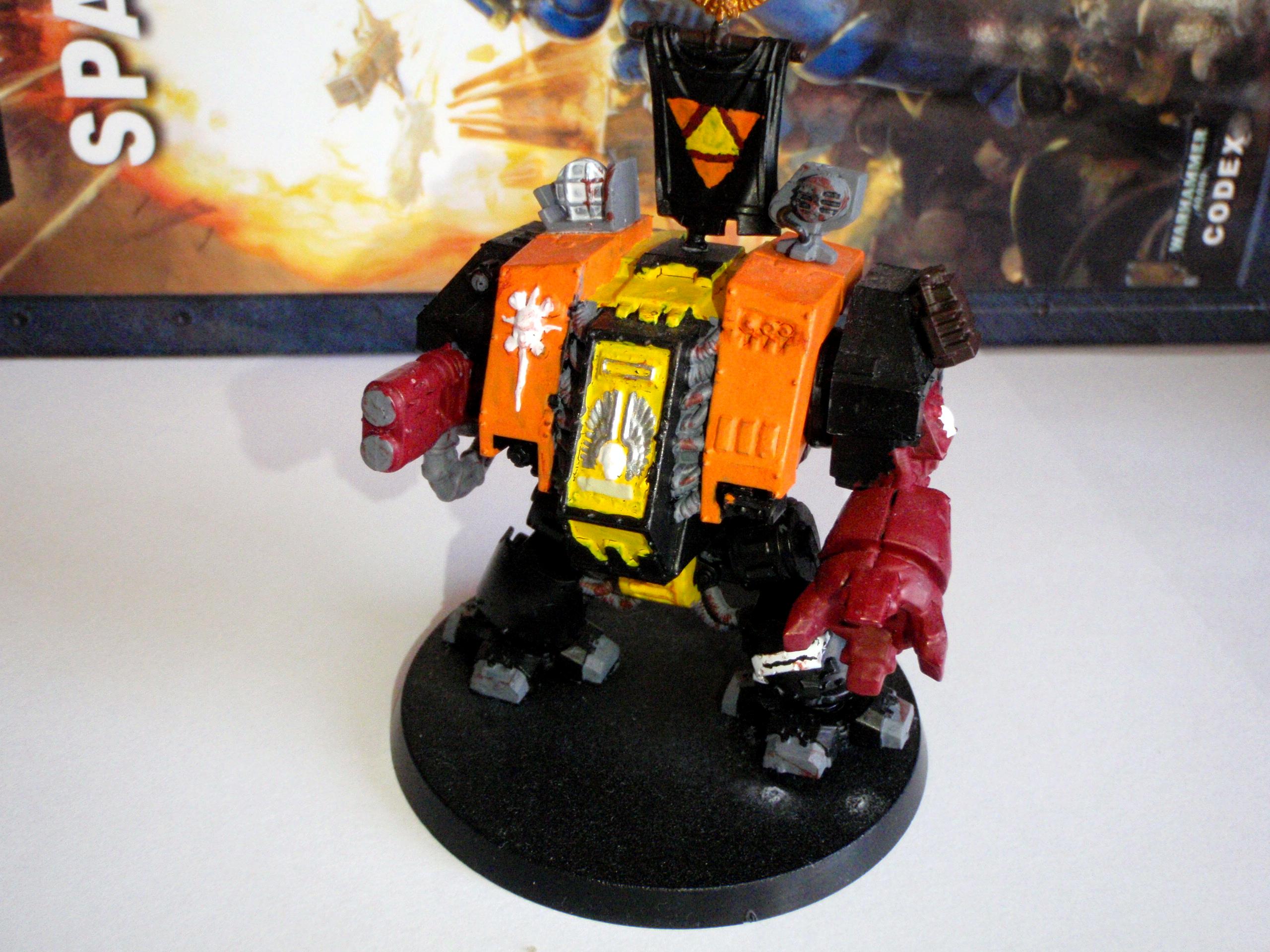 Space Marines, harvestor dreadnought
