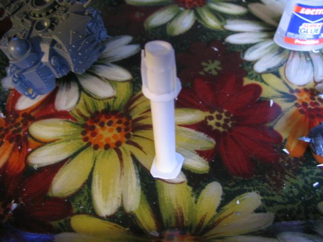 The brace spins on top of the haft