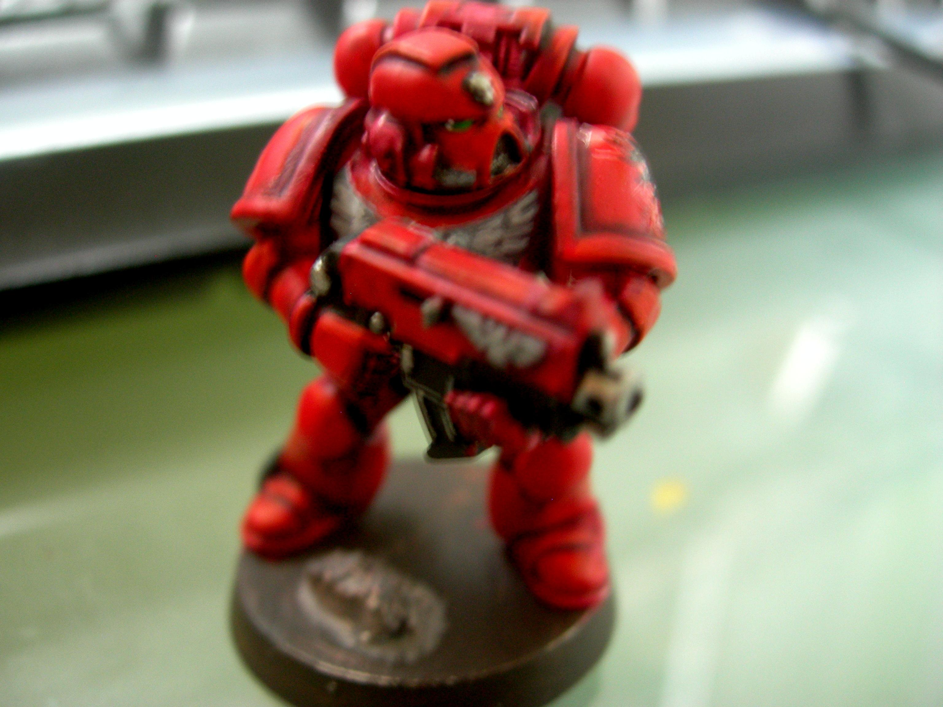 Blood Angels, Blood Red, Bolter, Brown Base, Green Eyes, Novice, Red, Red Gore, Skull, Space Marines, Tactical Squad, Warhammer 40,000