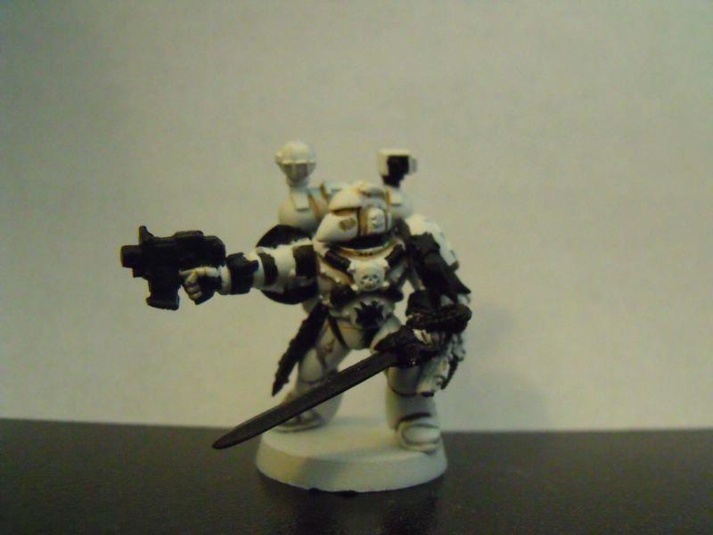 Apothocary, Medic, Space Marines