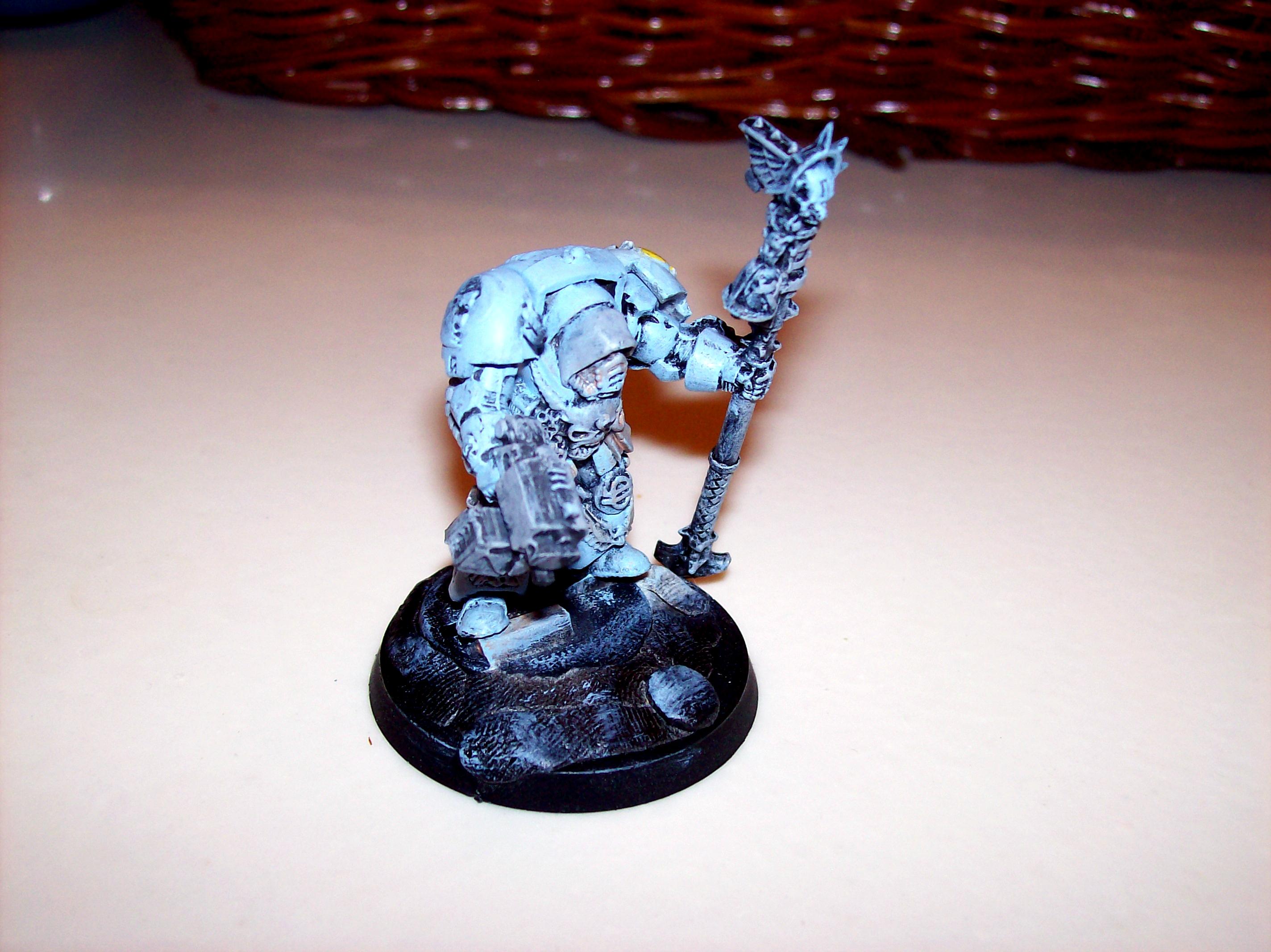 Space Wolves-Rune Priest 1b