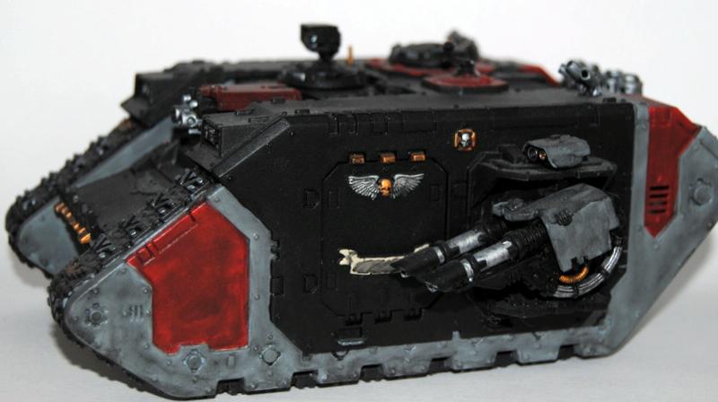 Daemonhunters, Land Raider