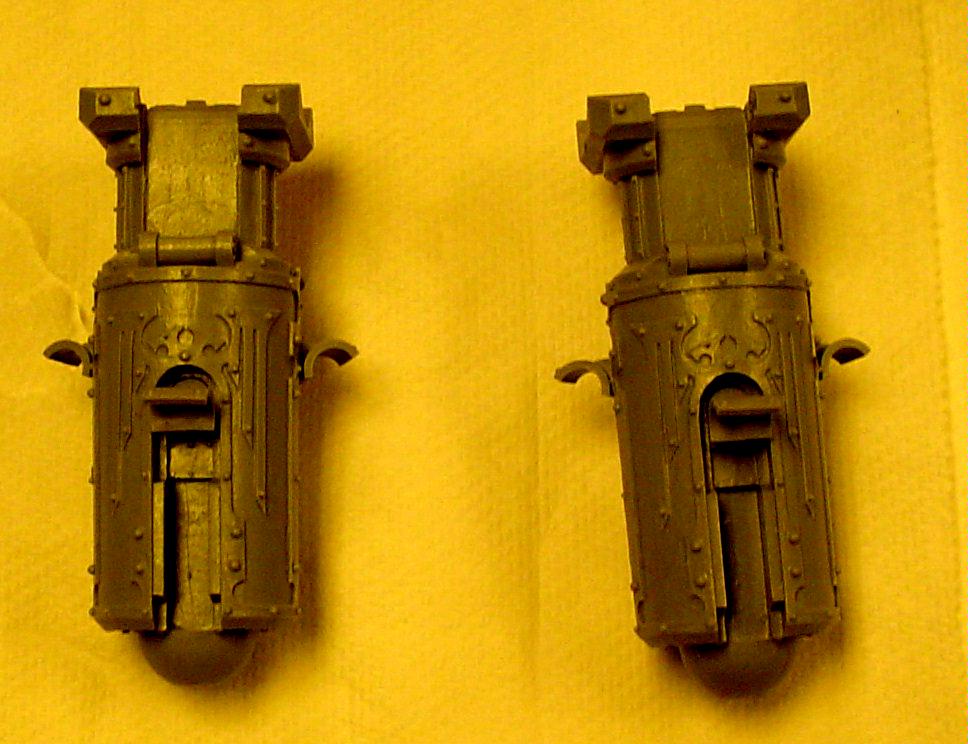 Lower legs with leg piston mounts