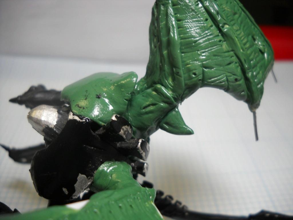 And back to the deff dread, that I work on while paint is drying or GS is setting. First arm is finished