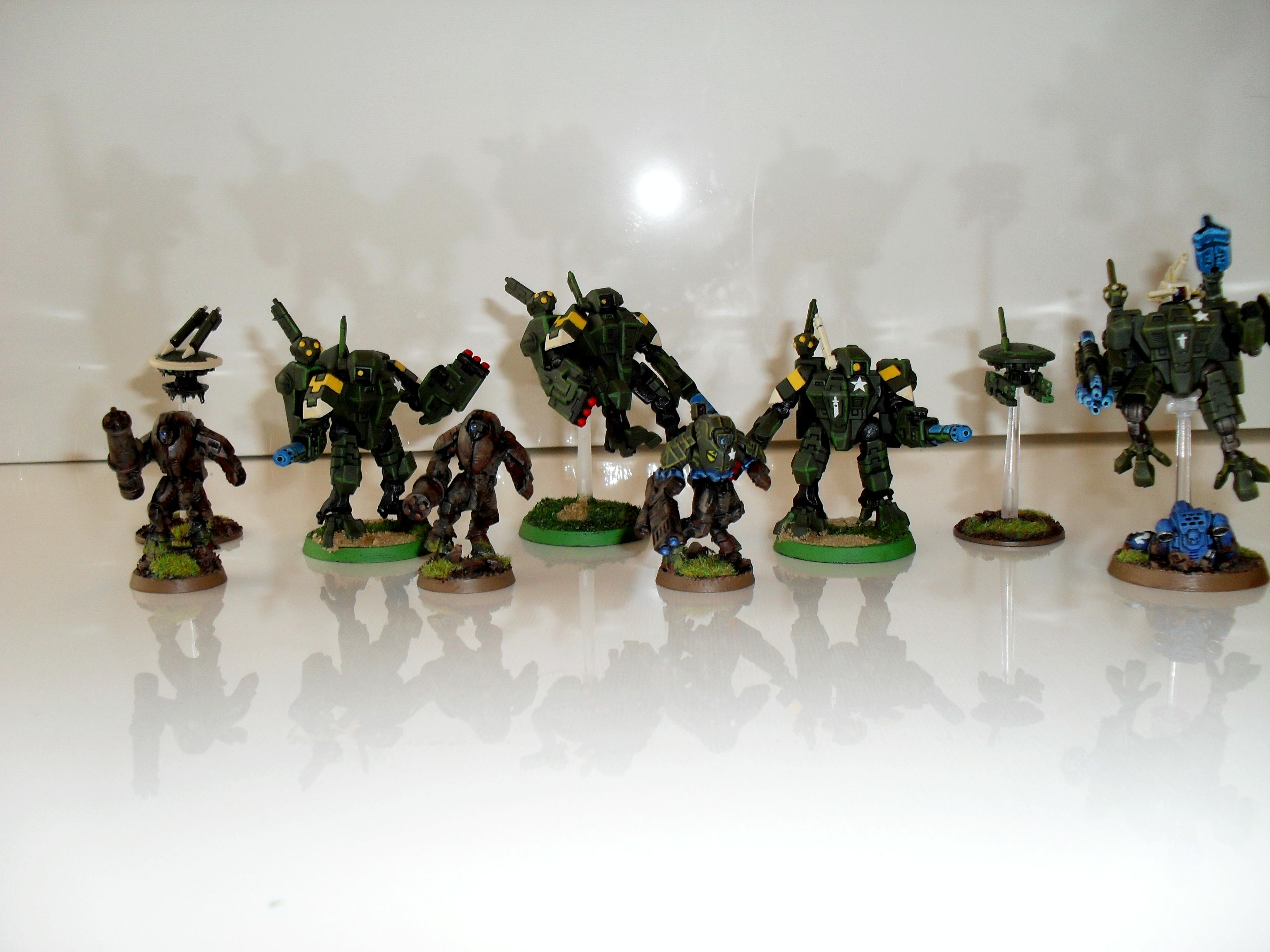 Crisis Battlesuit, Stealth Suit, Tau - Tau Crisis and Stealth Teams ...