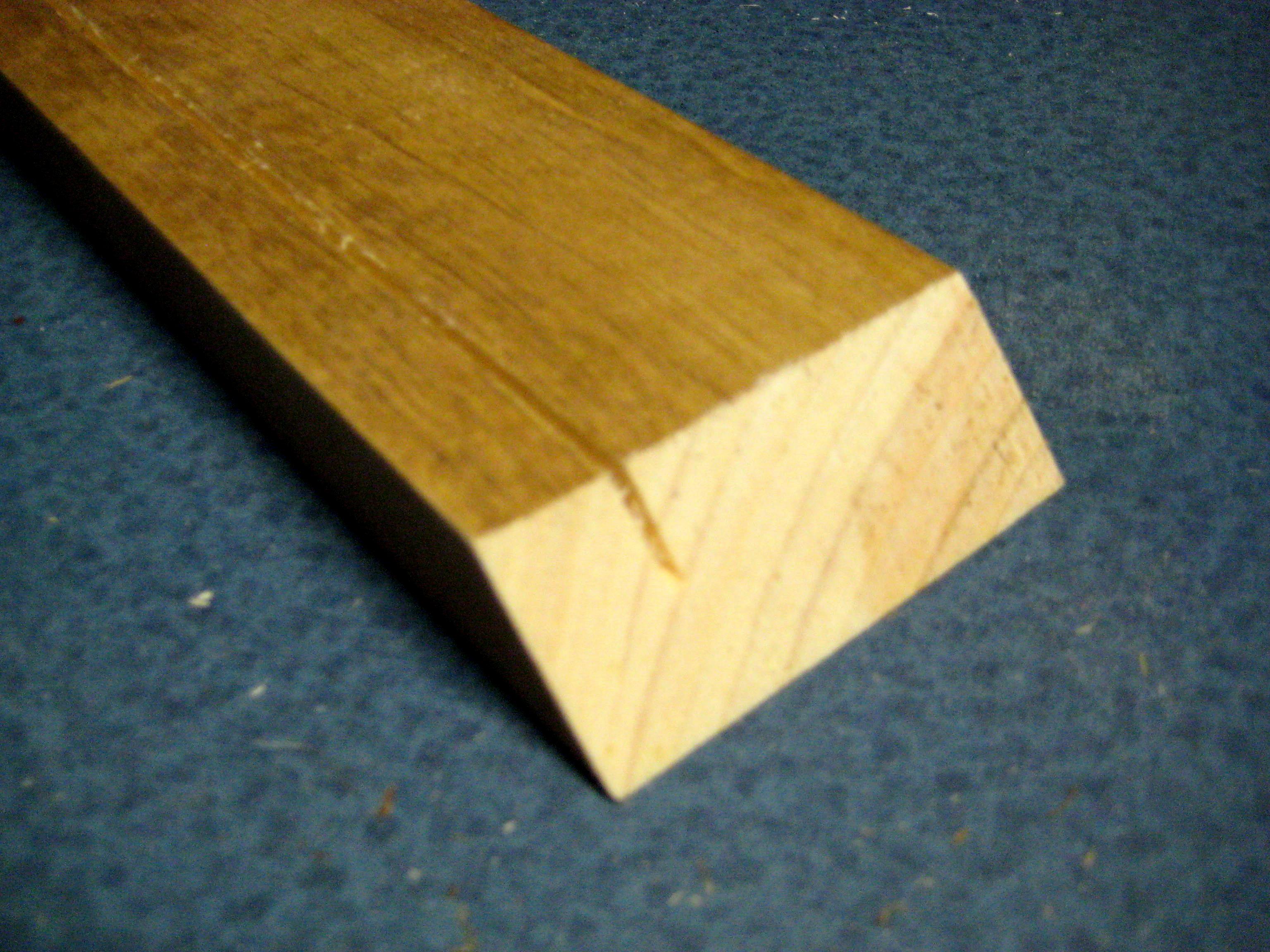 groove in side of tray