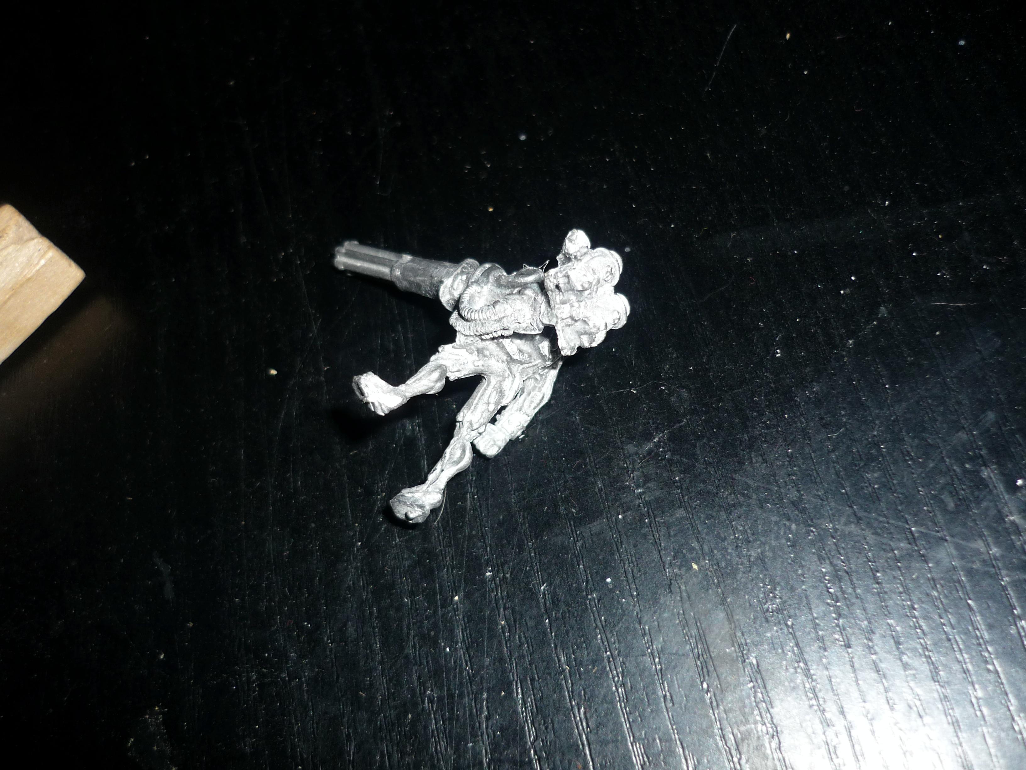 Mini gun servitor