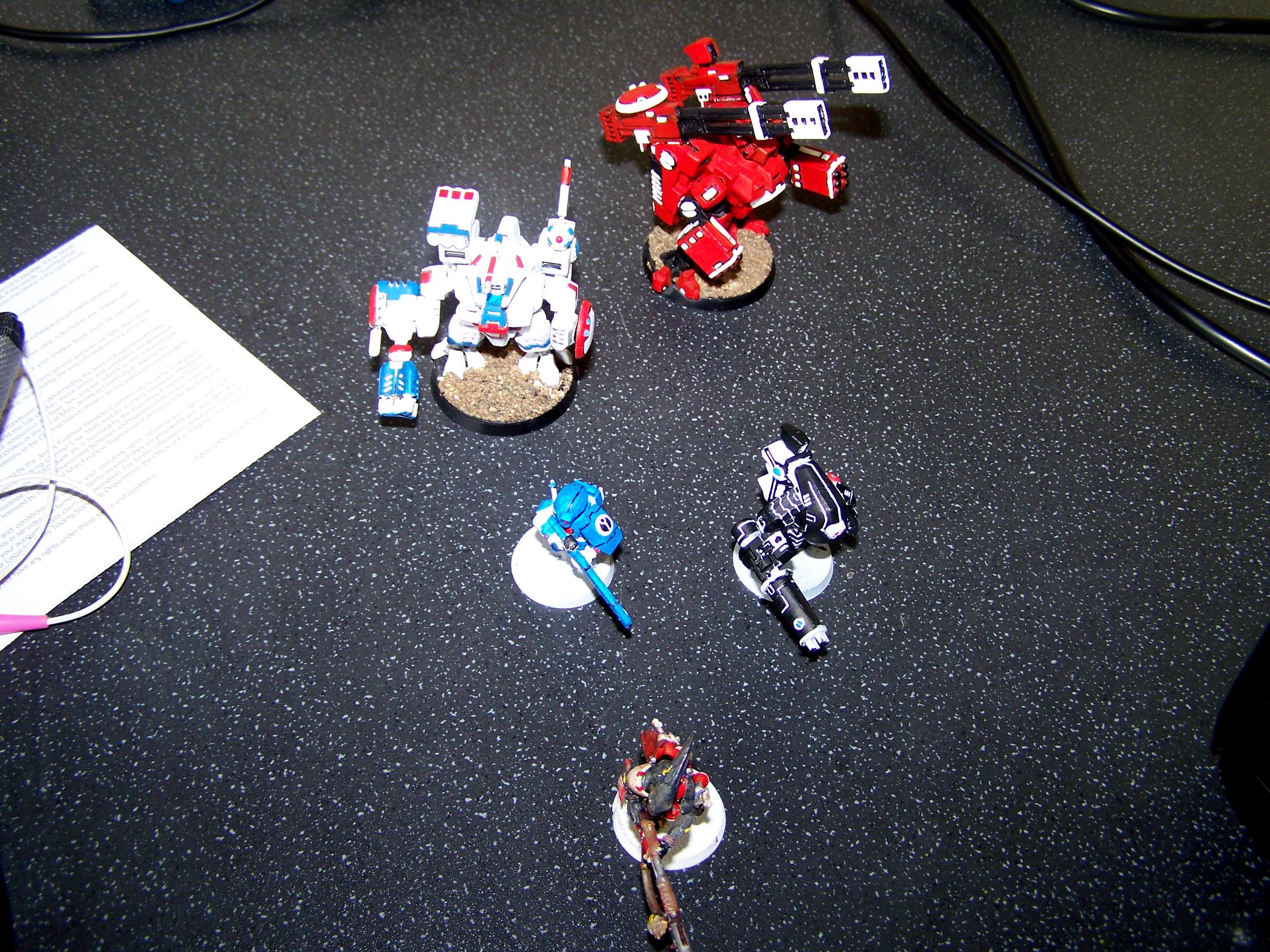 Crisis Battlesuit, Tau