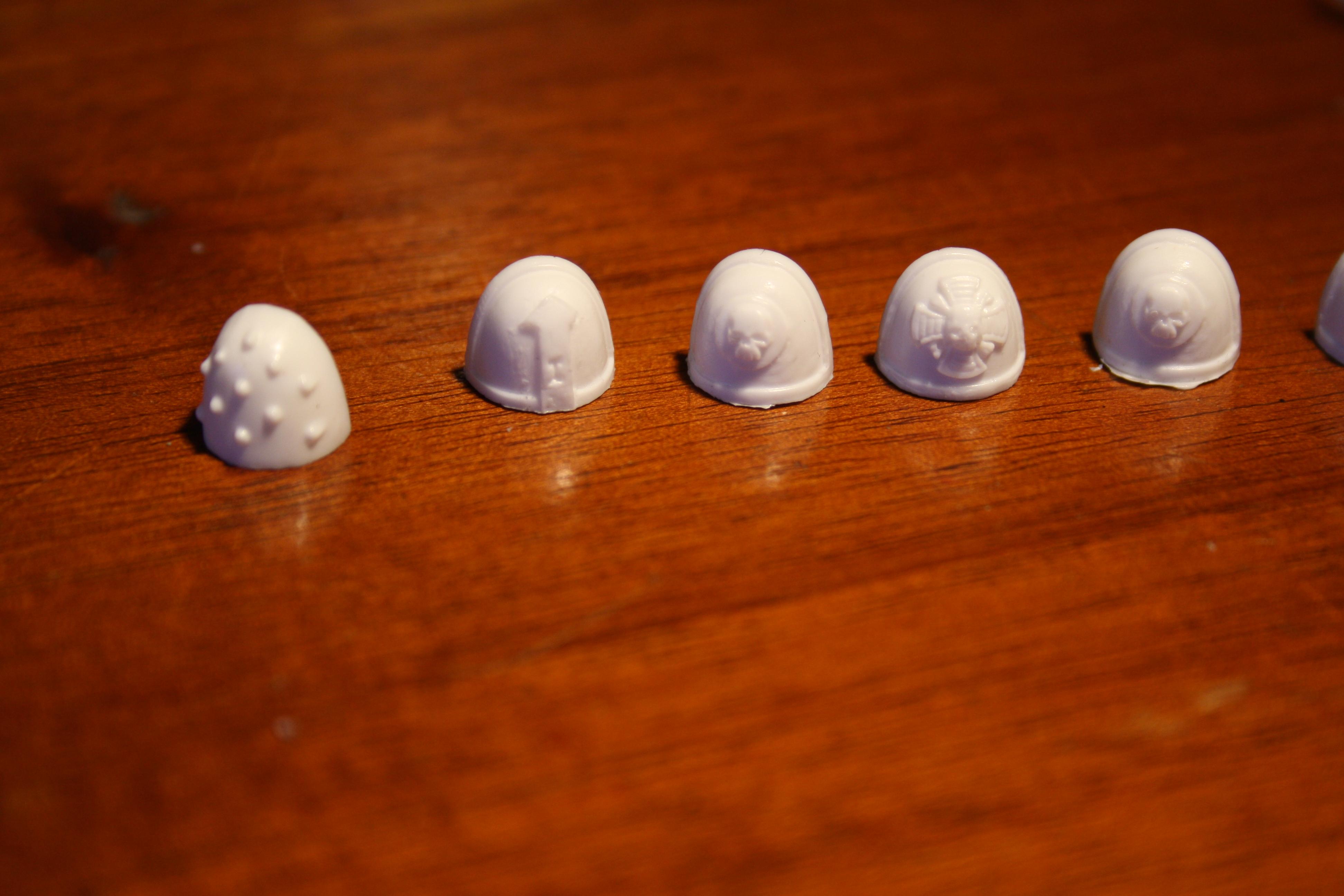 shoulderpads1