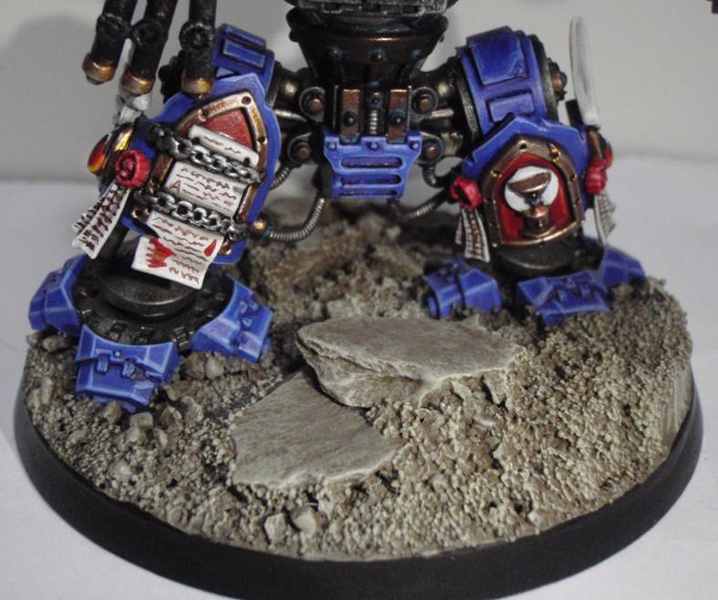 Front of the legs, tabard on the original build photos is removable and will be added later