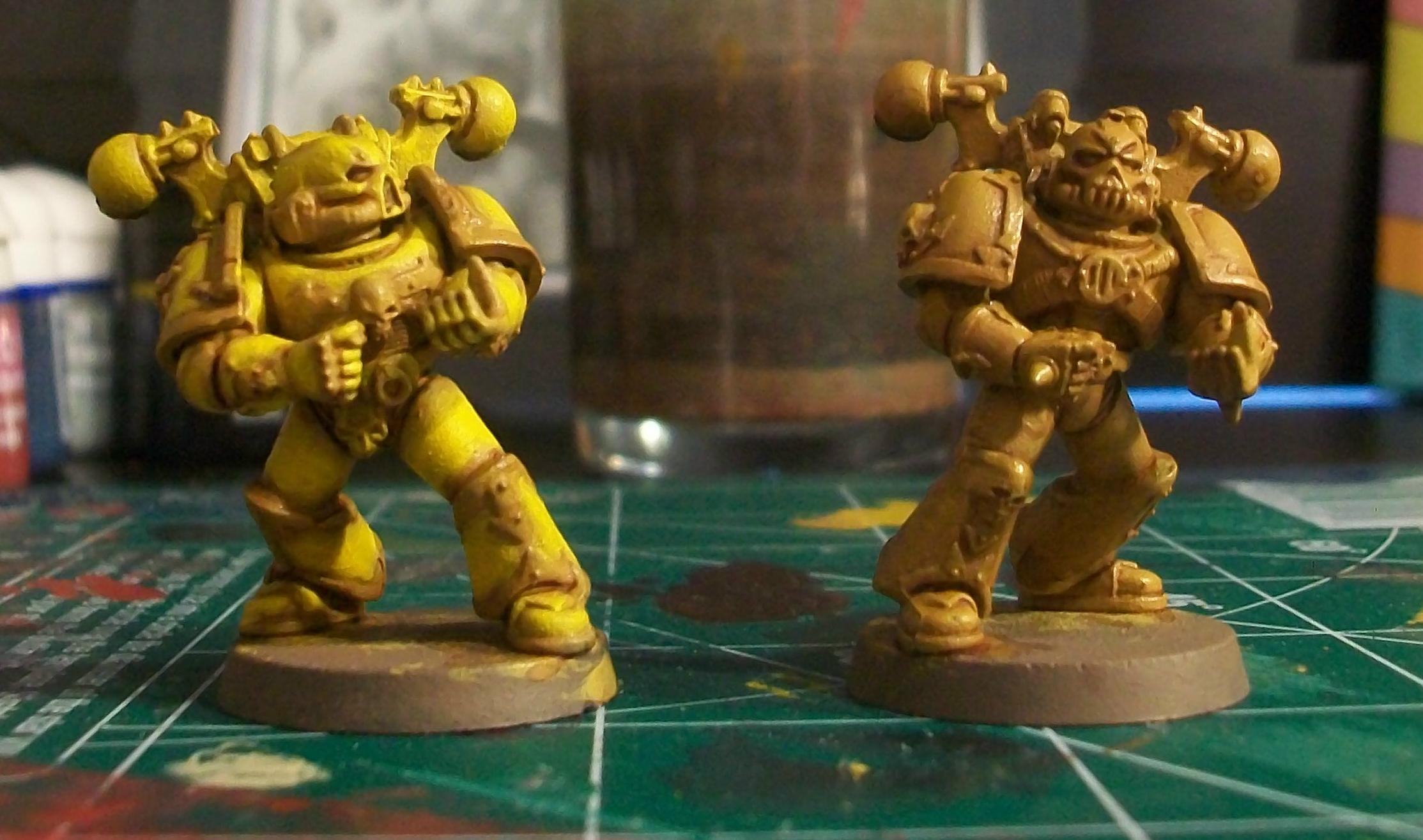 The one on the left has had a coat of Iyanden Yellow after the wash. The one on the right is as the 3 in the pic above