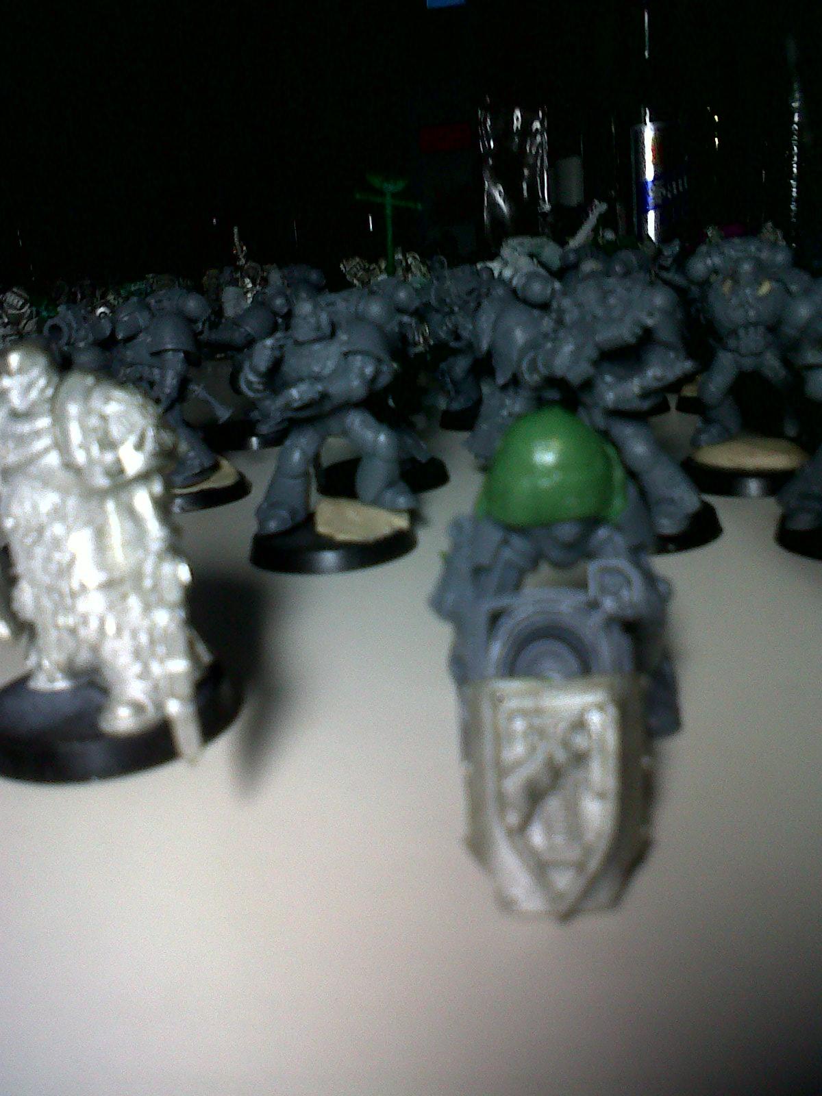 2 Plastic Tacs. Plus a semi complete Primarch