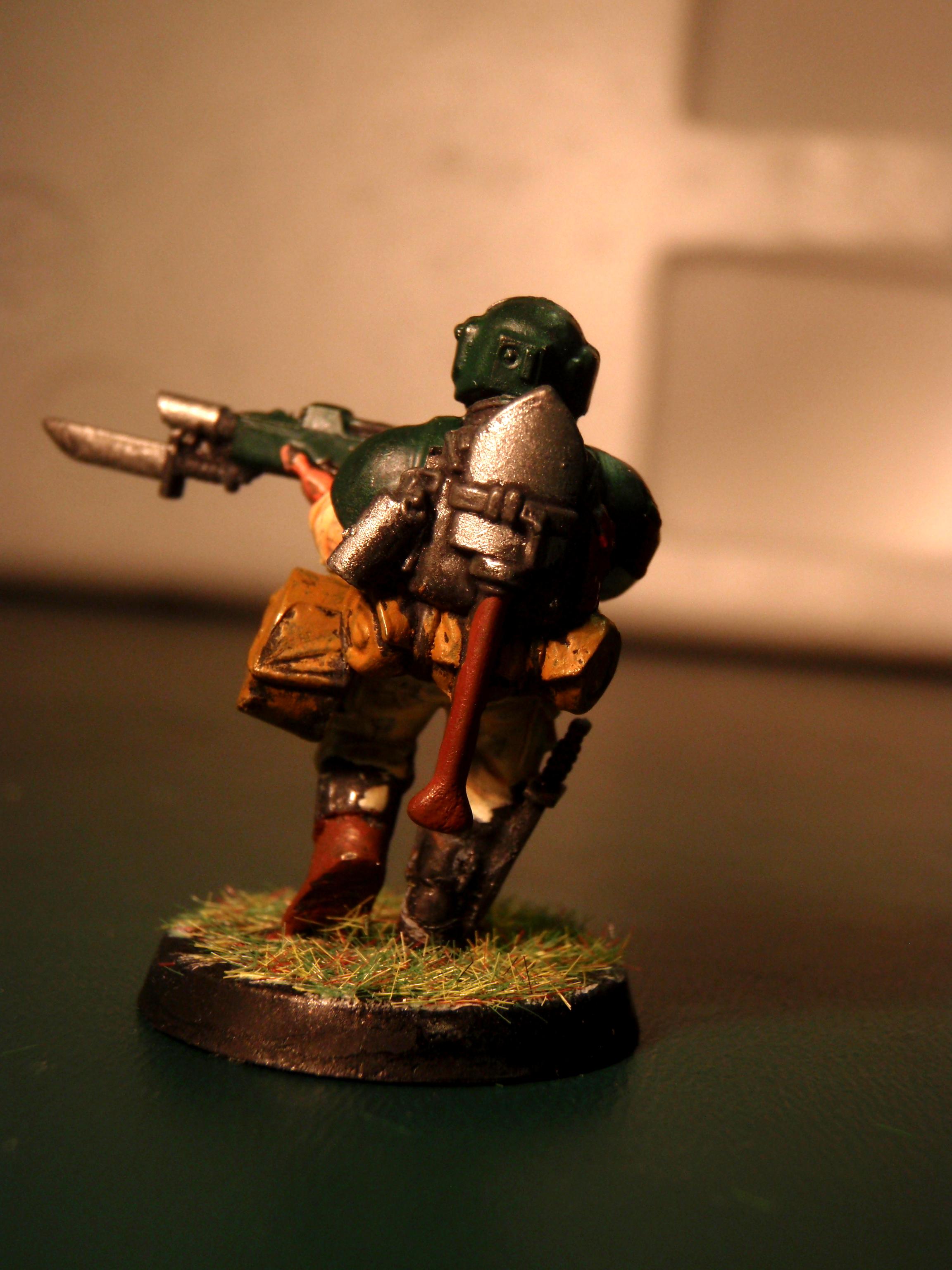 Imperial Guard, grunt carrying stuff
