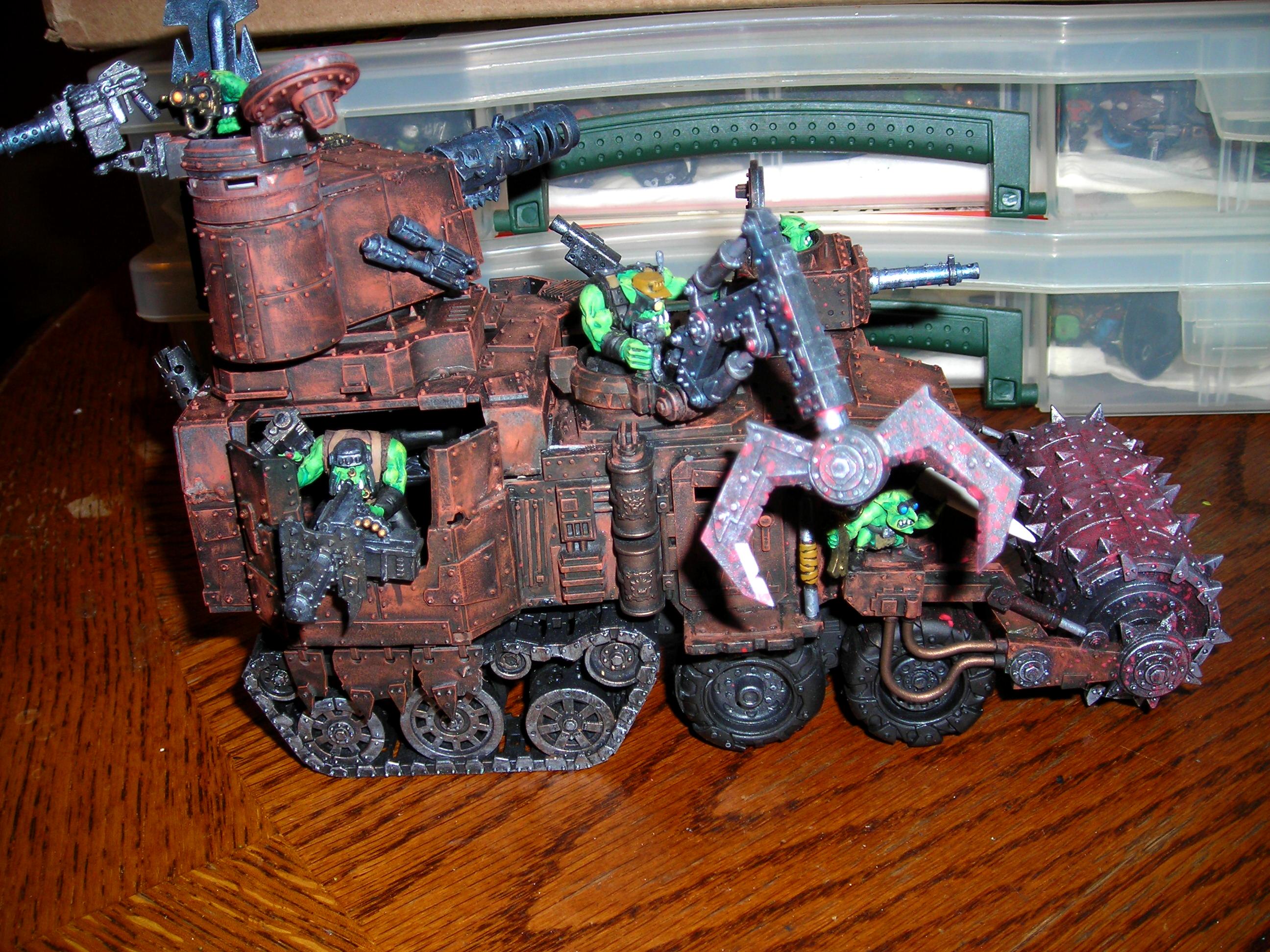 Orks, side view battle wagon