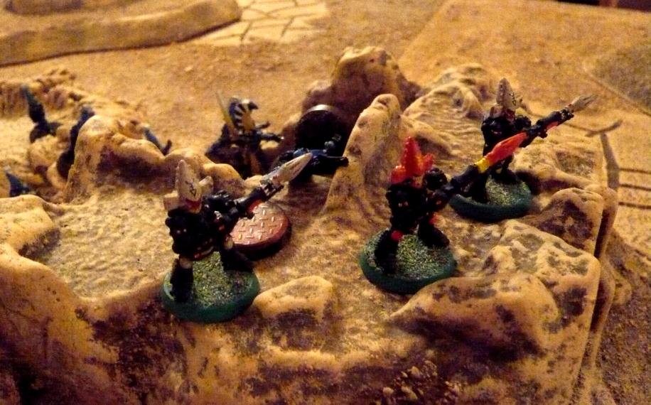 Eldar, Tau, Dark Reapers move into position