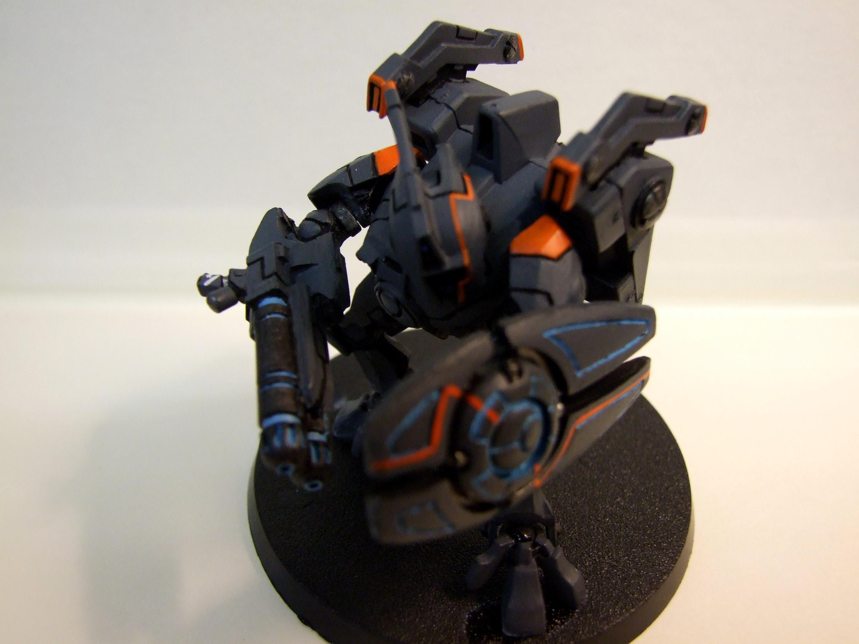 Forge World, Tau, District 9 battlesuit