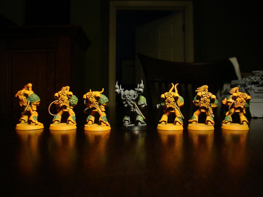 Chaos Space Marines, Daemon Prince, Plague Marines, Predator, Pyre, Rhino, Vindicator