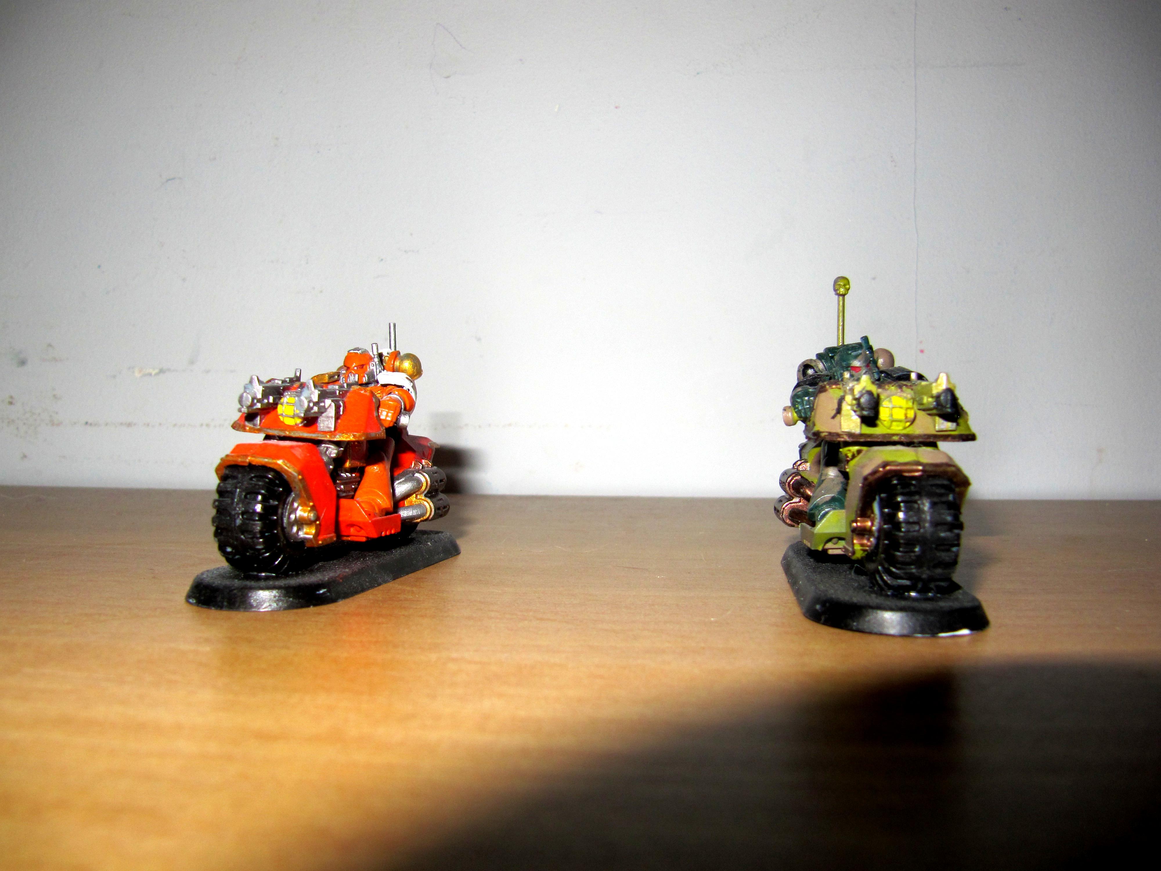 2 Space Marine Bikes