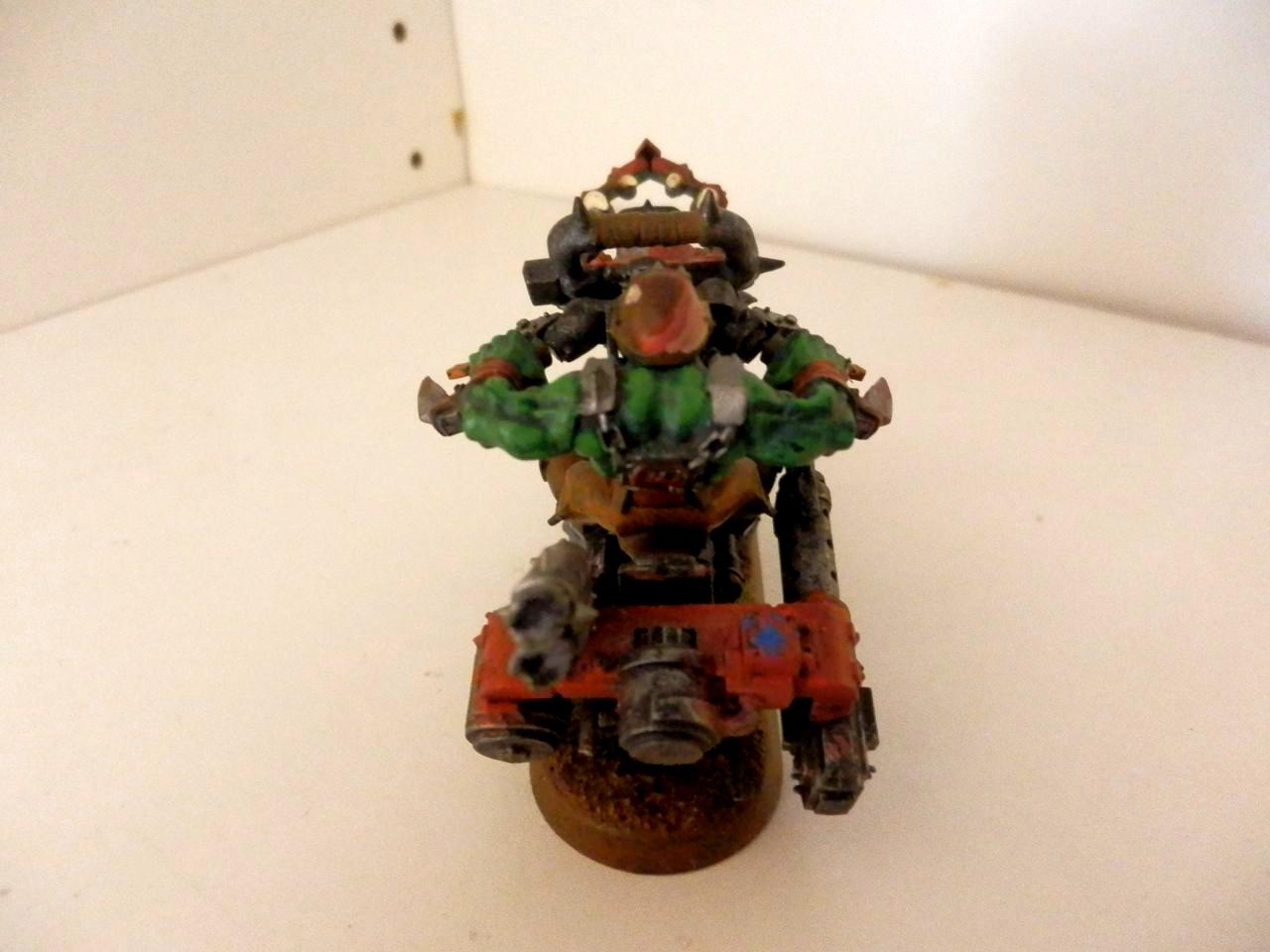 Orks, Warbiker, Gutsnagga's wheelie awesome warbiker pic 3