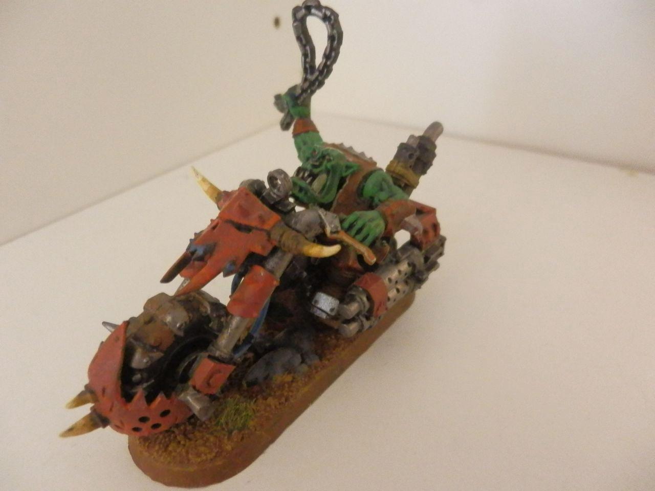 Orks, Warbiker, Gutsnagga's Warbiker with chain pic 1