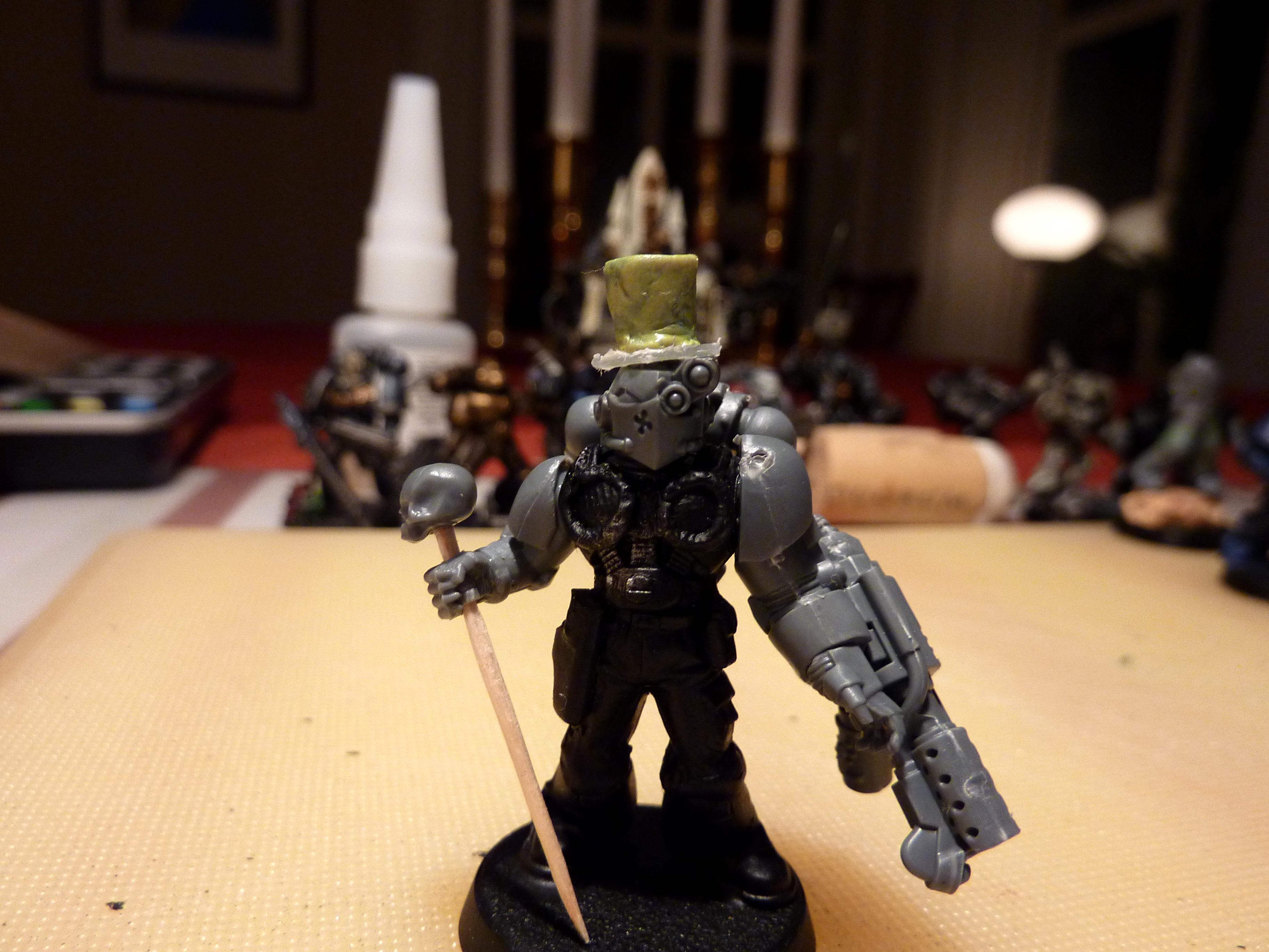 top hat acolyte - weird angle
