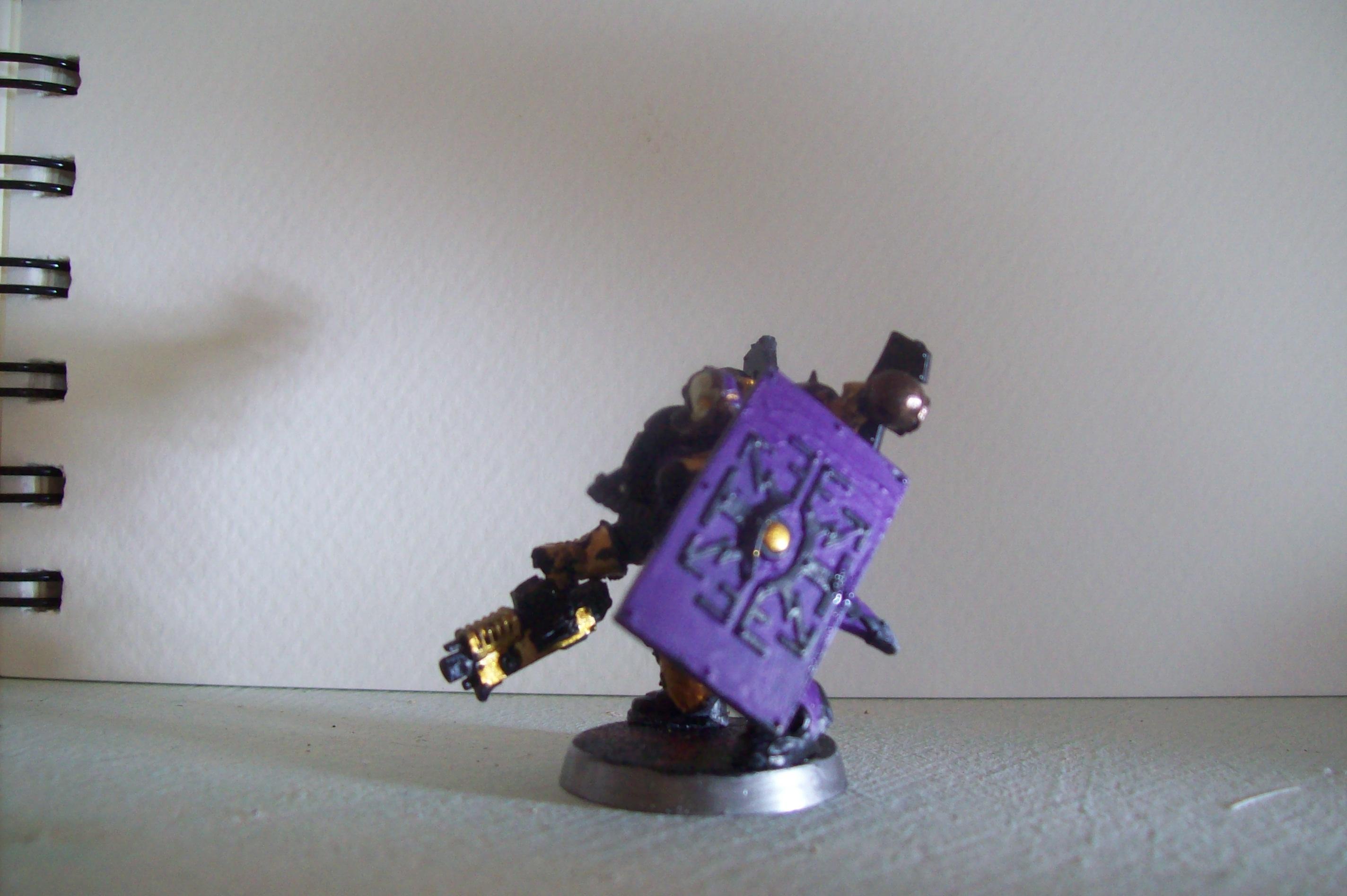 Chaos Marine Shield Purple Gold Emperor's Children