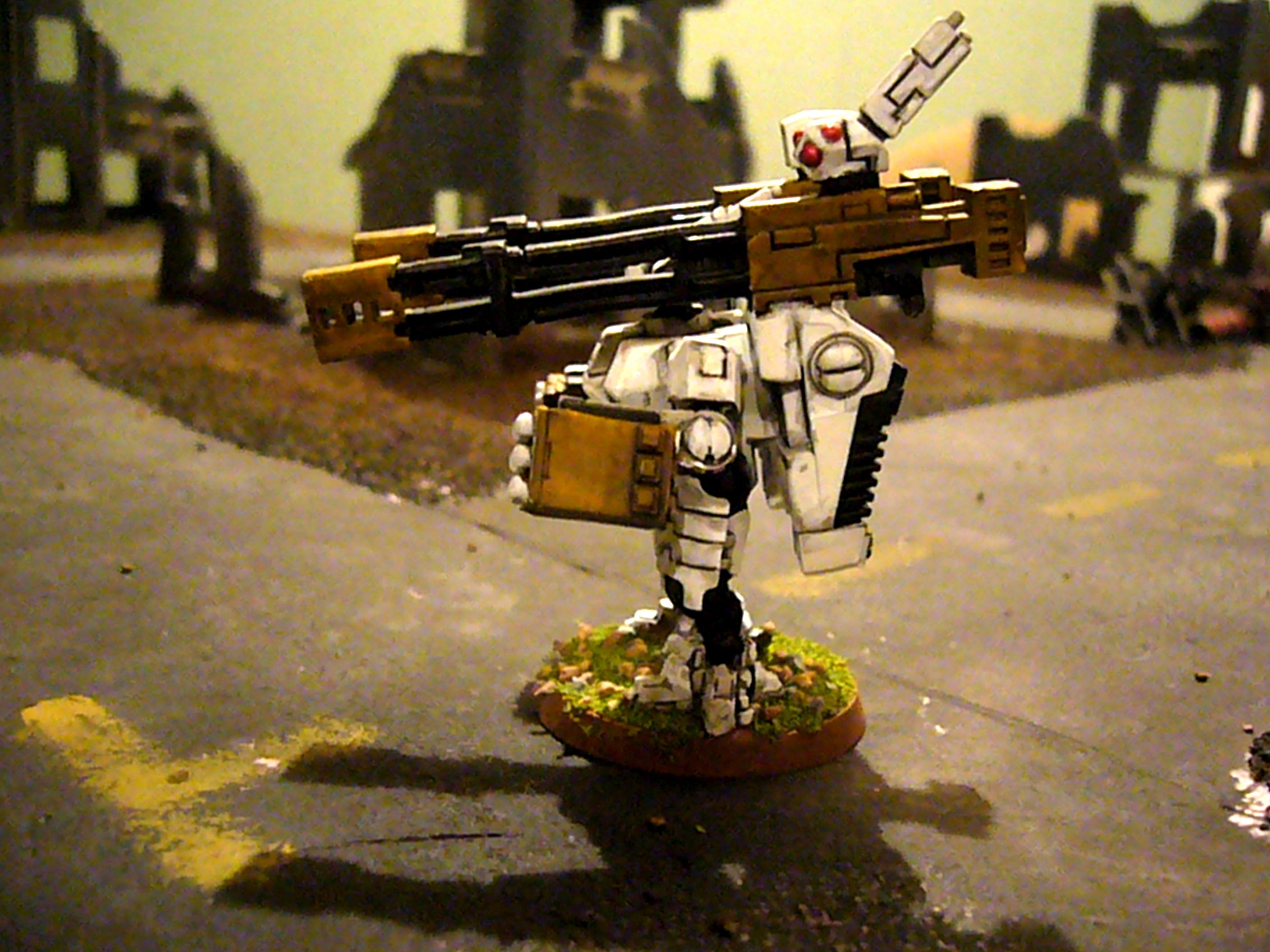 Tau, Broadside