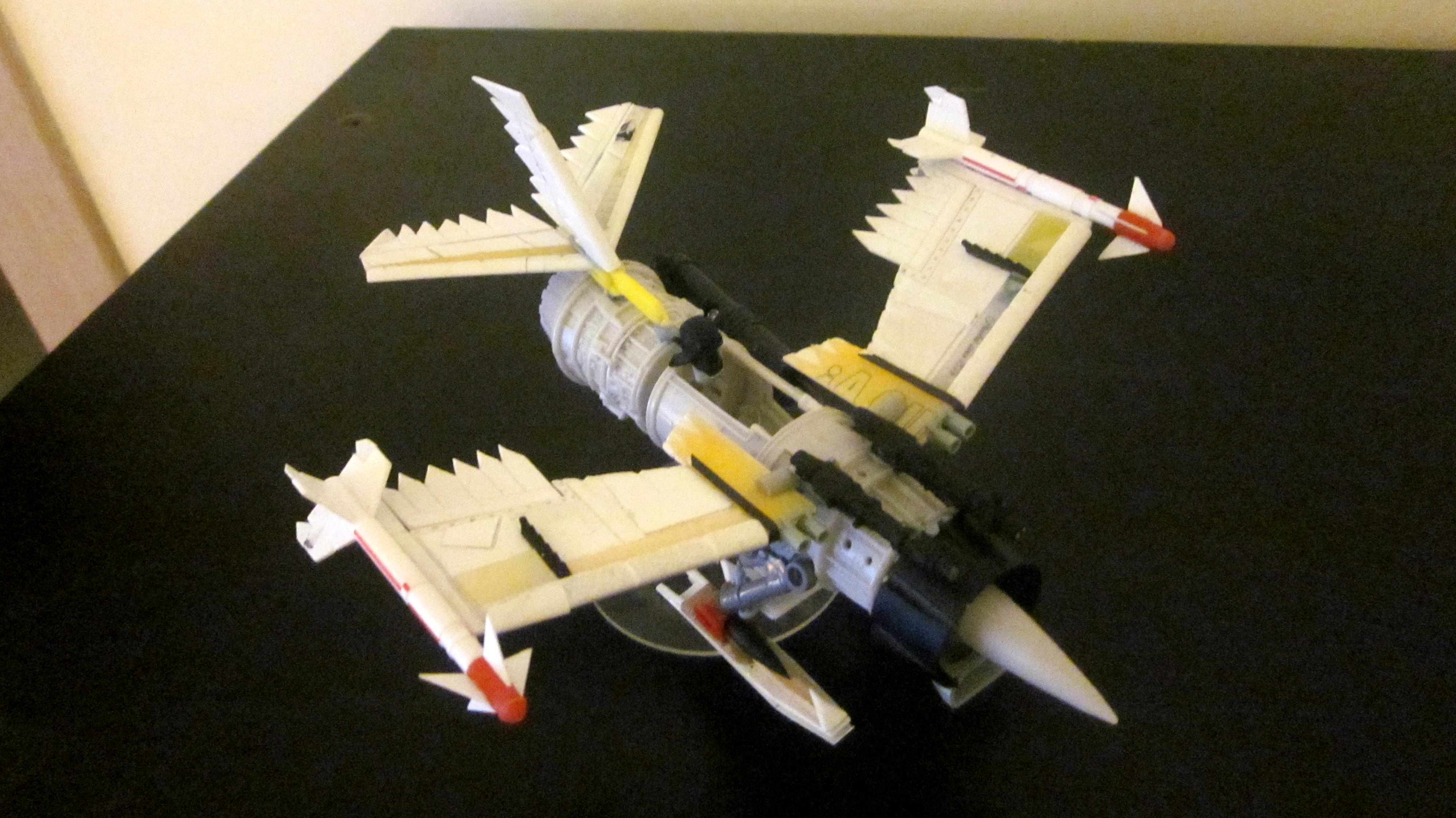 Ork Fighta/ F-104coff Intacepta!
