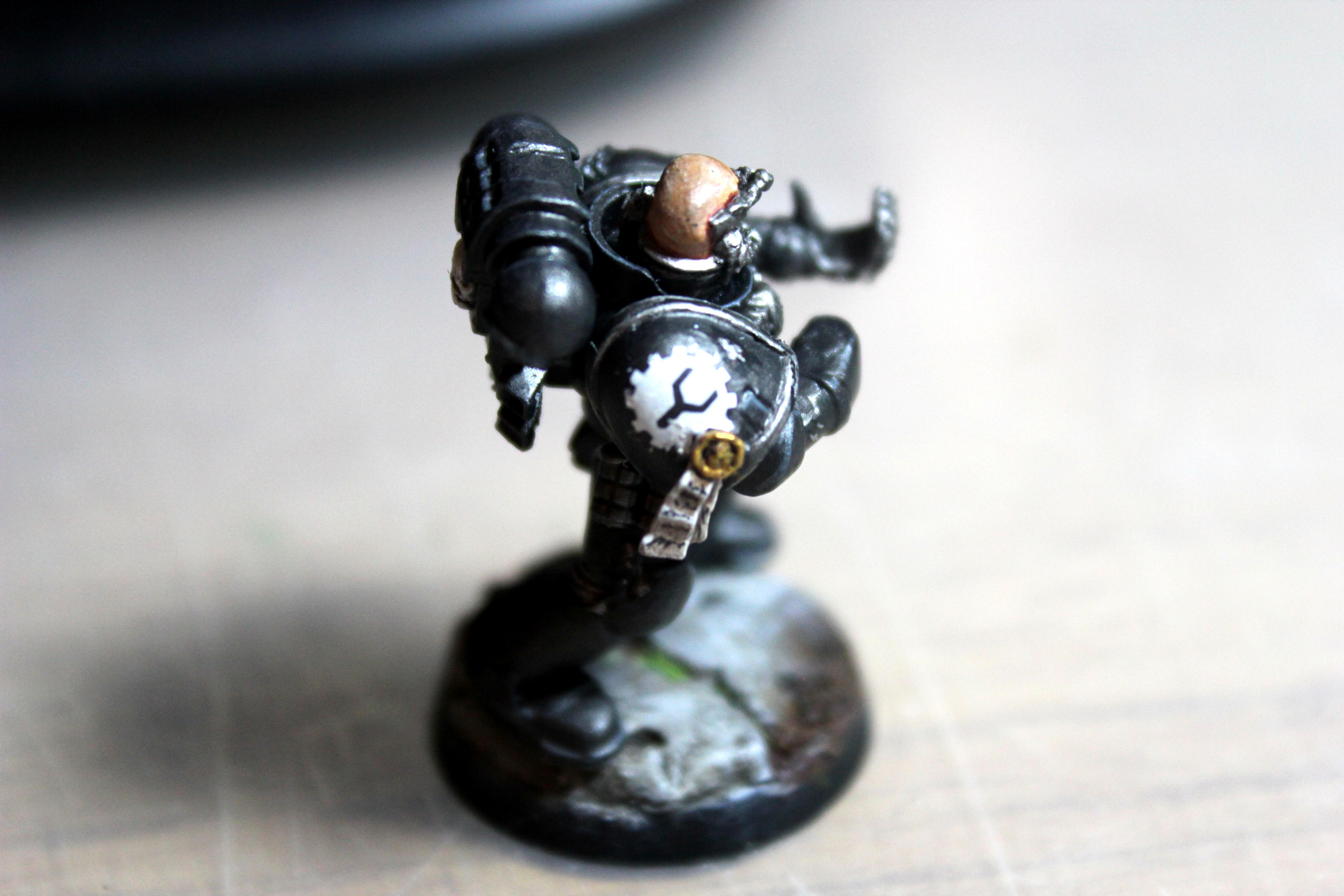 Base, Custom, Iron Hands, Magnet, Magnetised, Space Marines, Warhammer 40,000