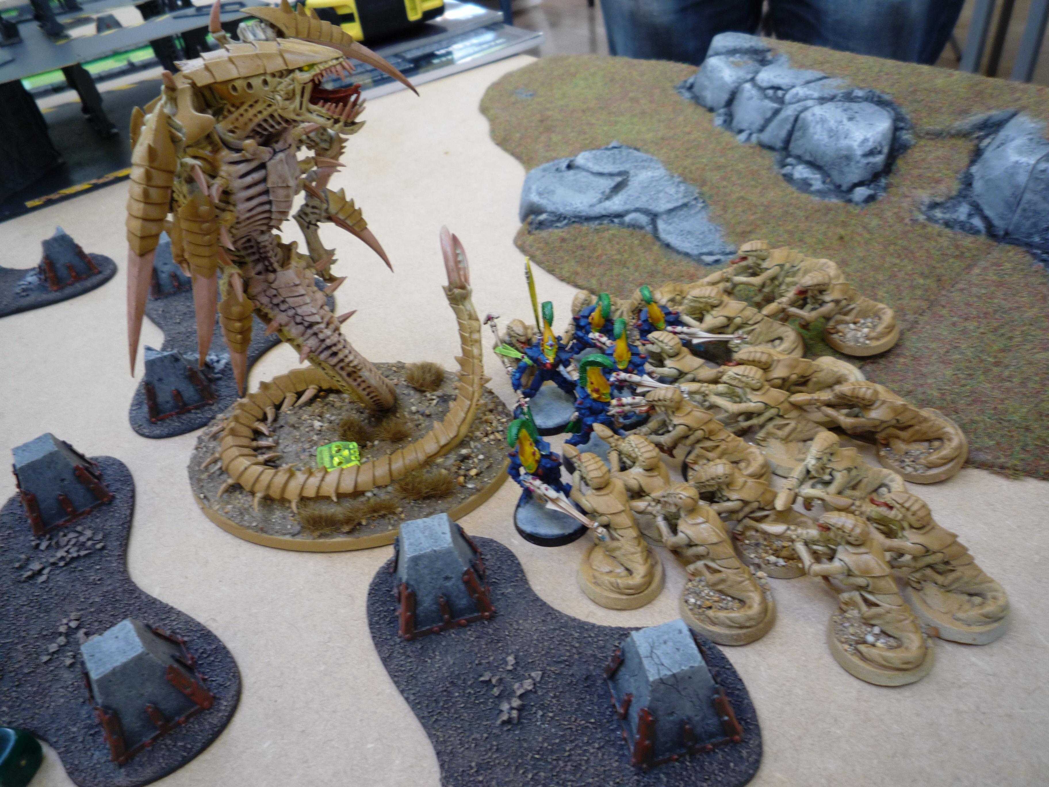 Eldar Guardians in deep poop