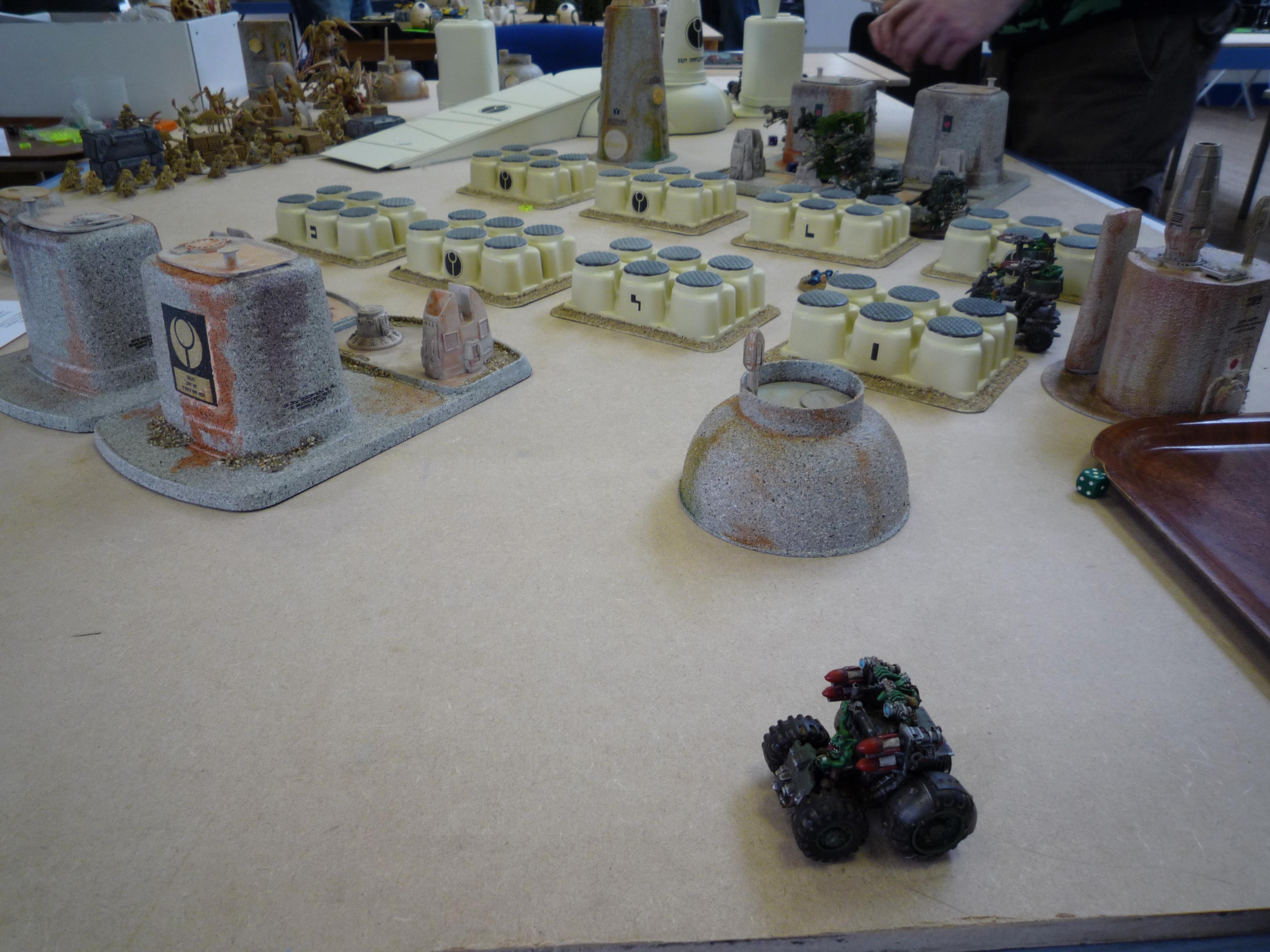 The Grot Rebellion faces Hive Fleet Kielbasa