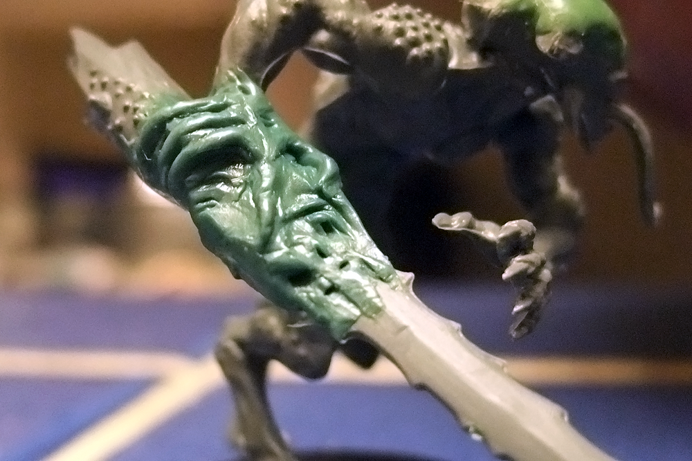 See? Told you, much better looking. I can't wait to improve. By the time I'm done this squad, my daemonprince will be looking fiiiiiiine