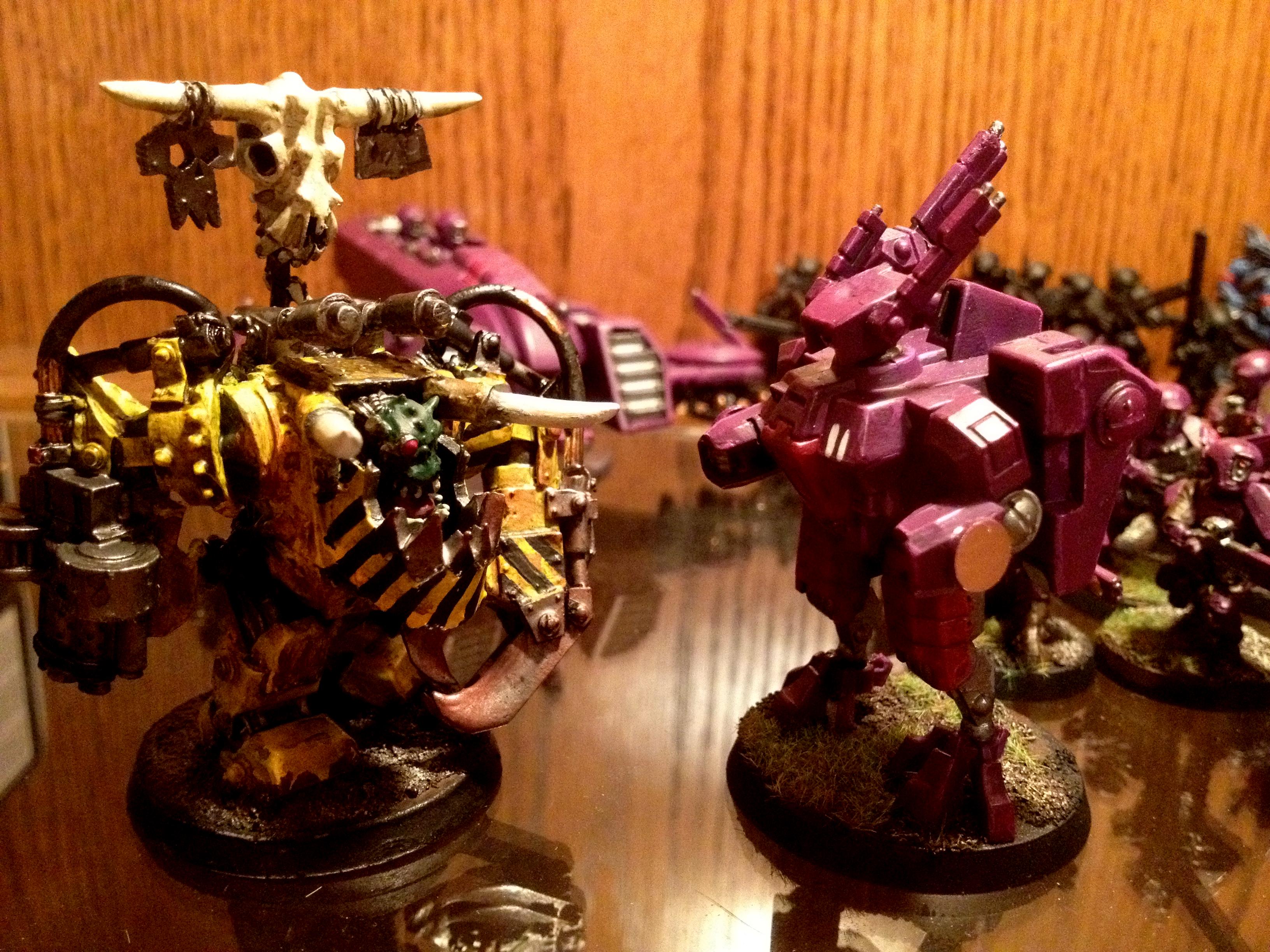 Gaz, Orks, Tau, Gaz saying Hi to the Tau