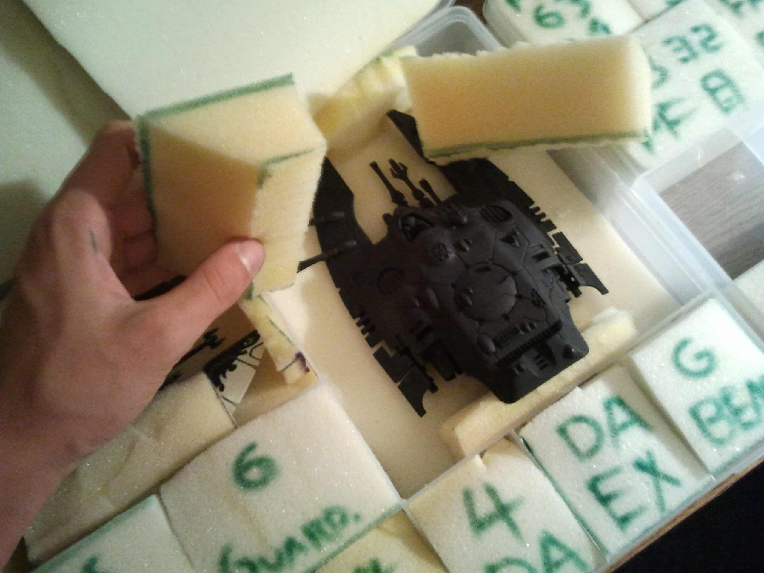 To stop my Wave Serpent from shaking around, these prism-shaped foam blocks wedge into place perfectly. 