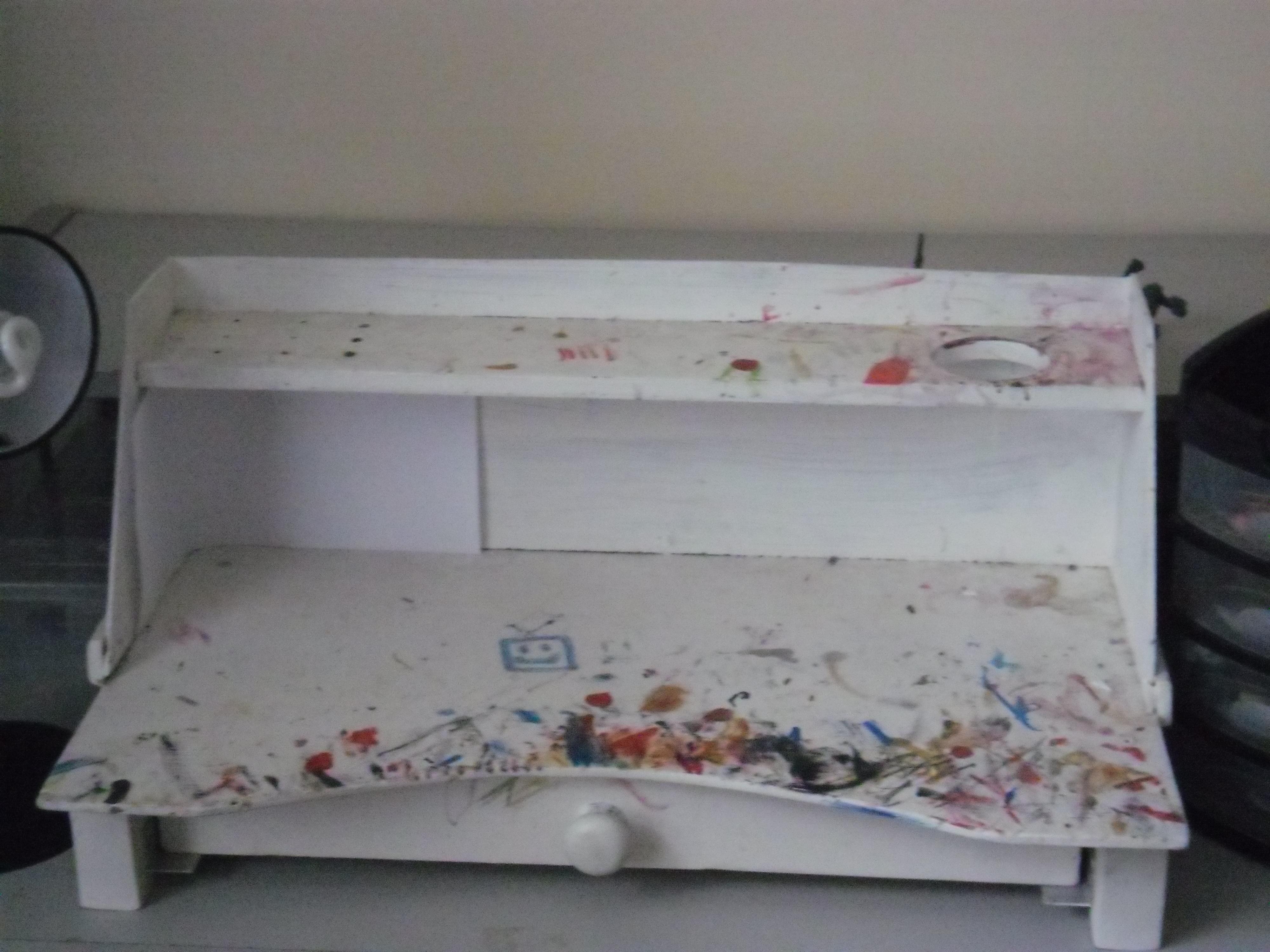 The old painting table