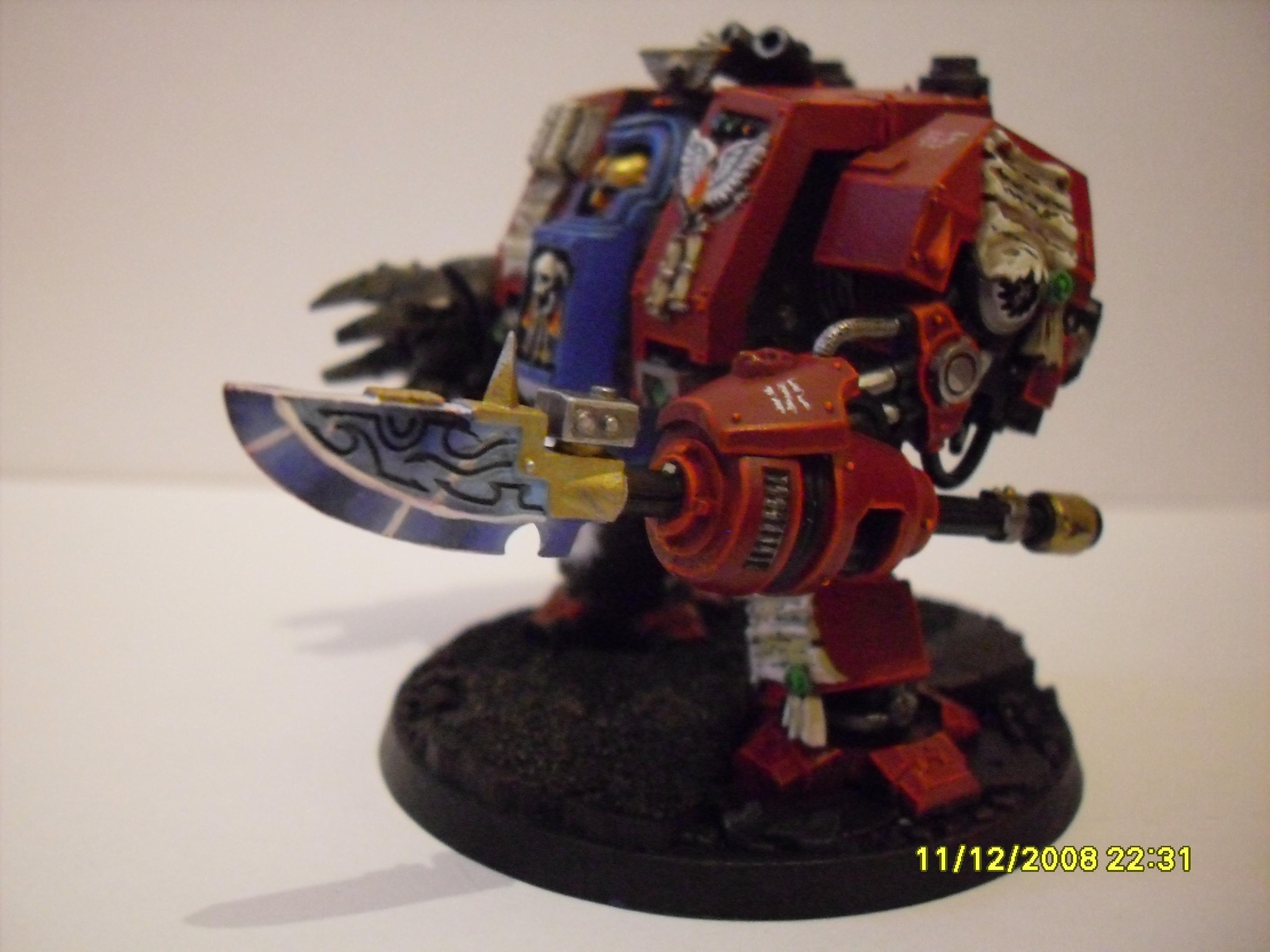 Furioso Librarian: this is by far my most favourite model that i have painted so far
