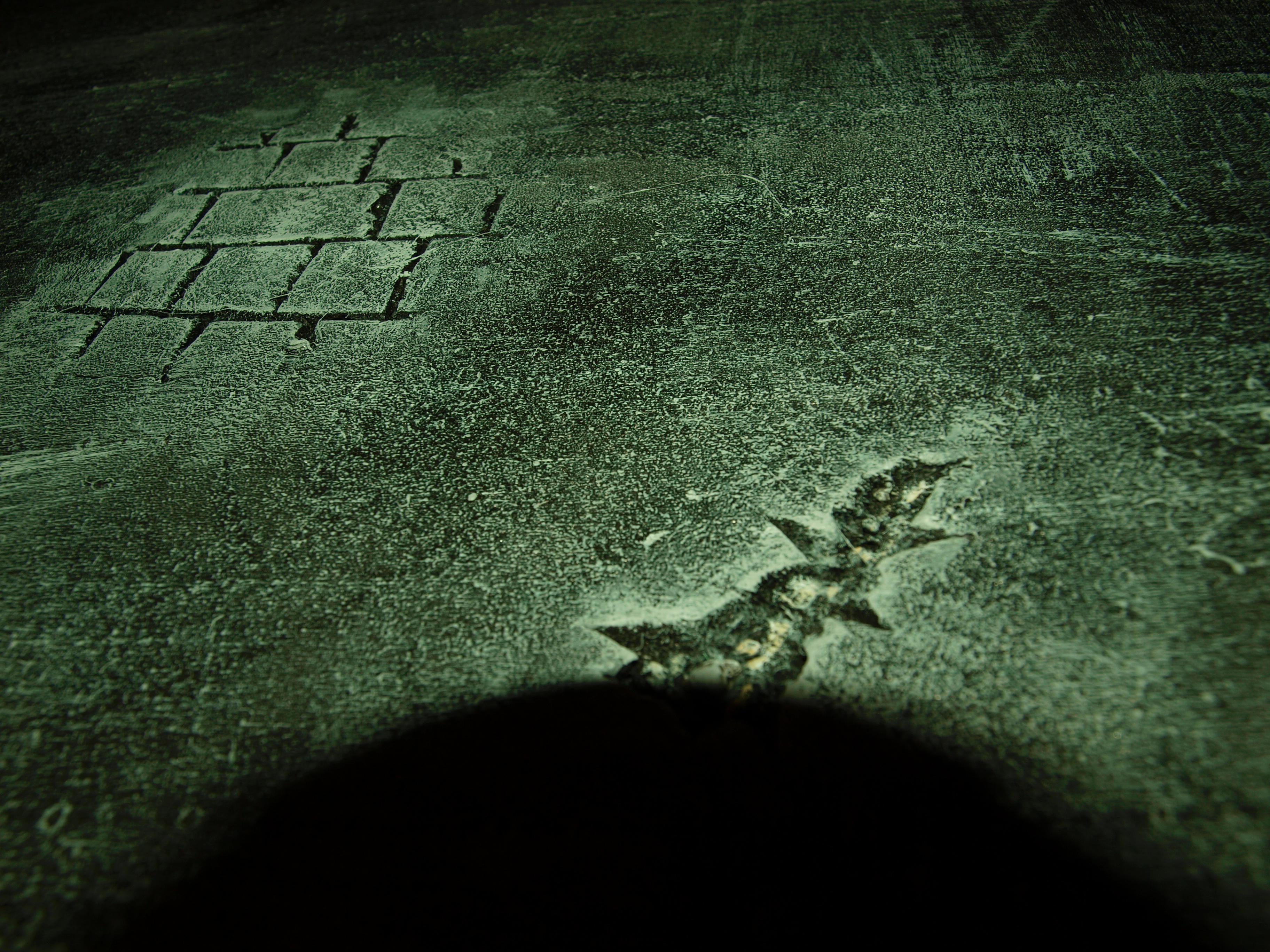 Crack, Game Table