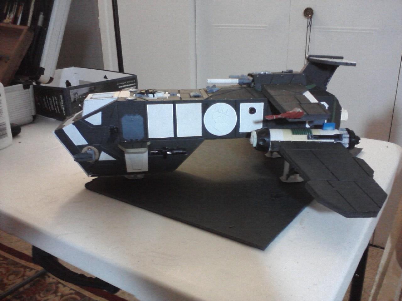Here is a side view of the Thunderhawk.  The disc at the center of the model is the IF insignia