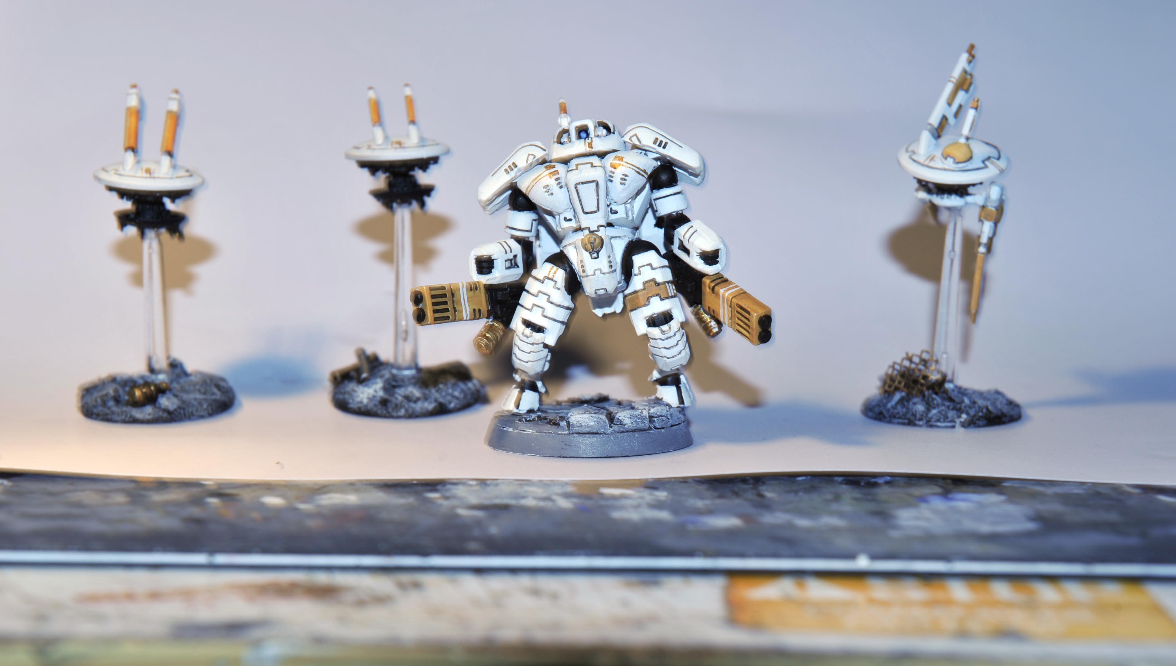 Battlesuit, Commander, Drones, Tau, Warhammer 40,000