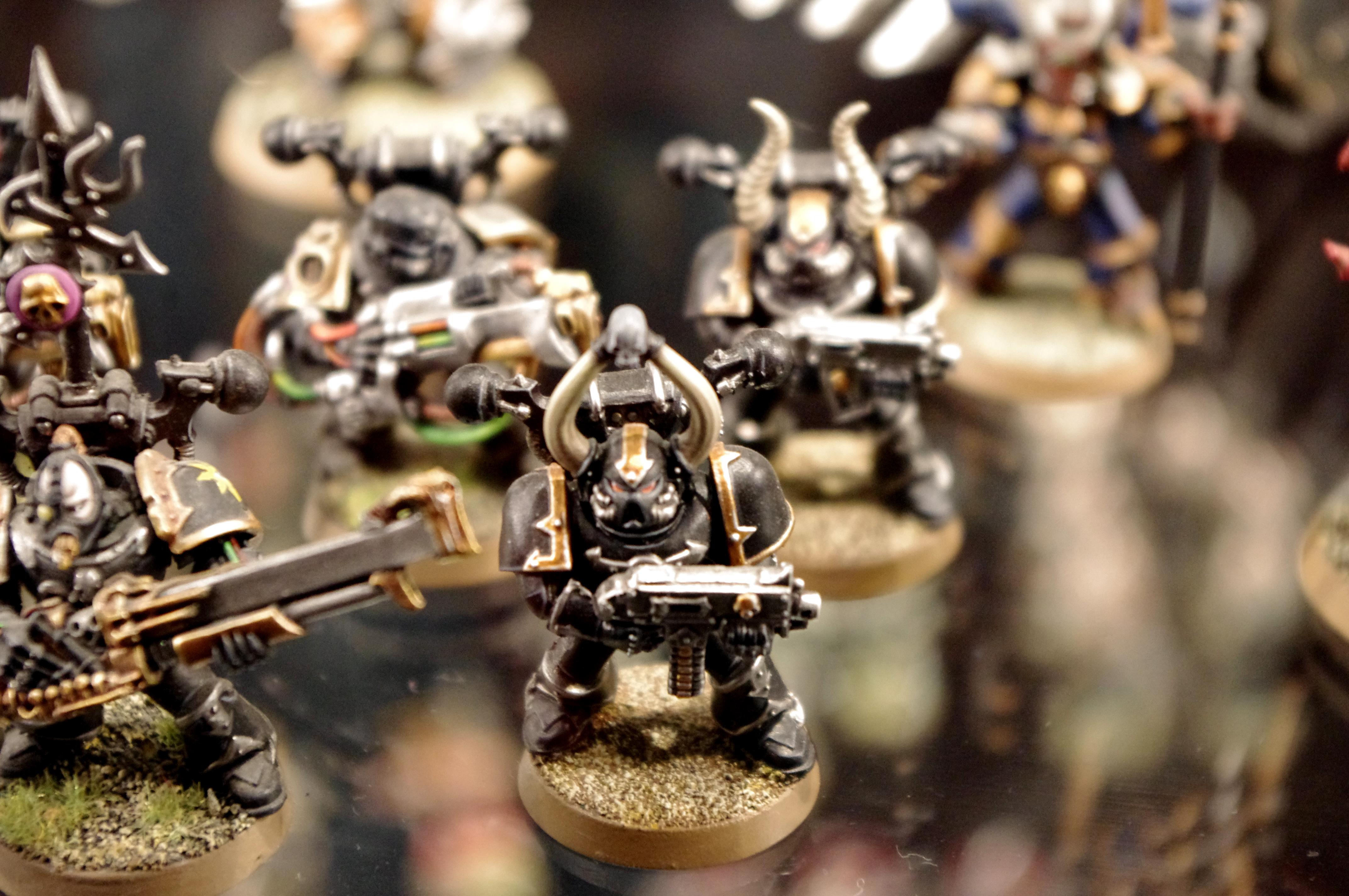All Credit To Eavy Metal Crews, Warhammer World   ---   Posted For Those To Far Away To Travel  ---  Not My Minis