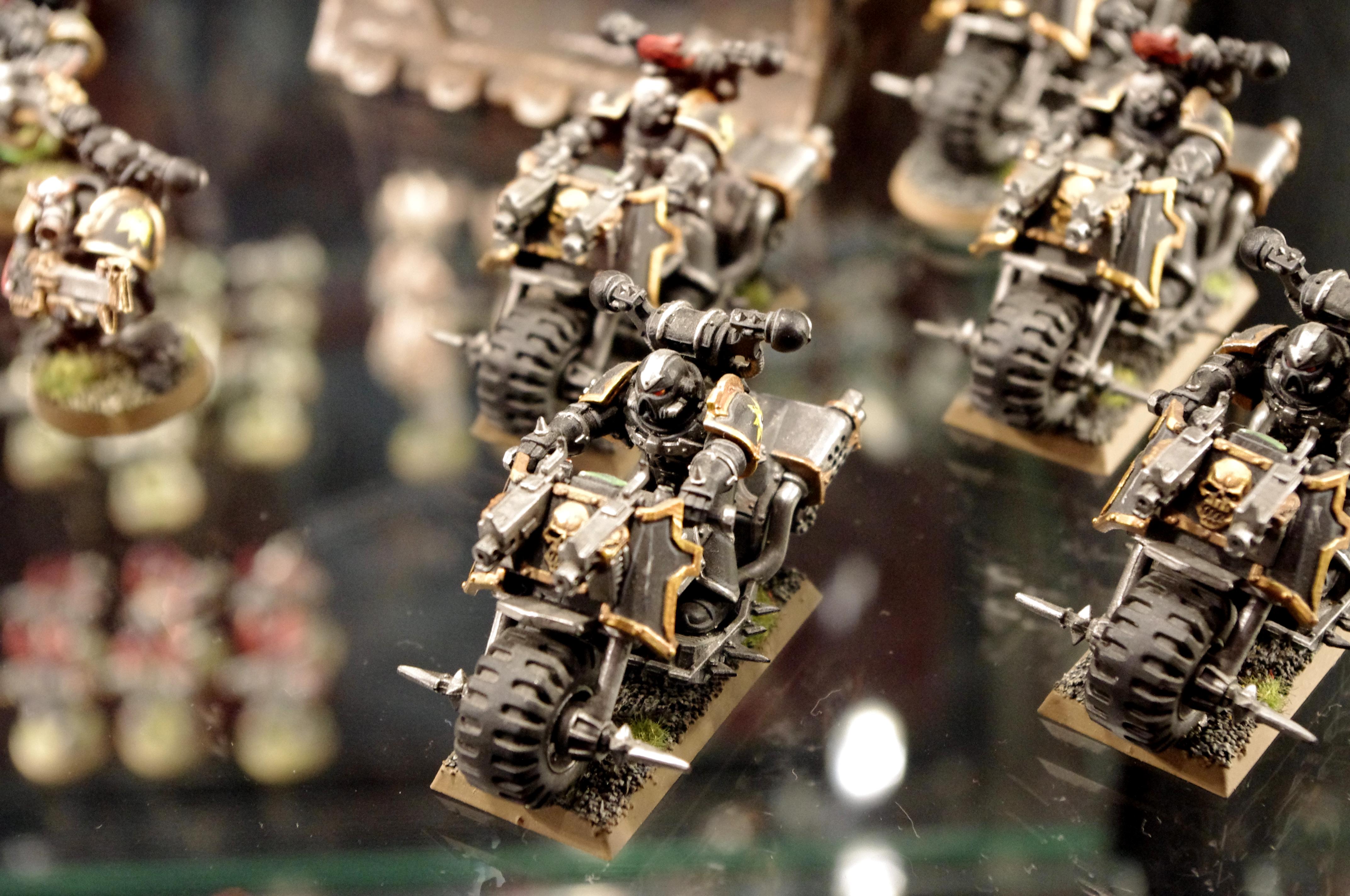 All Credit To Eavy Metal Crews, Warhammer World   ---   Posted For Those To Far Away To Travel  ---  Not My Minis