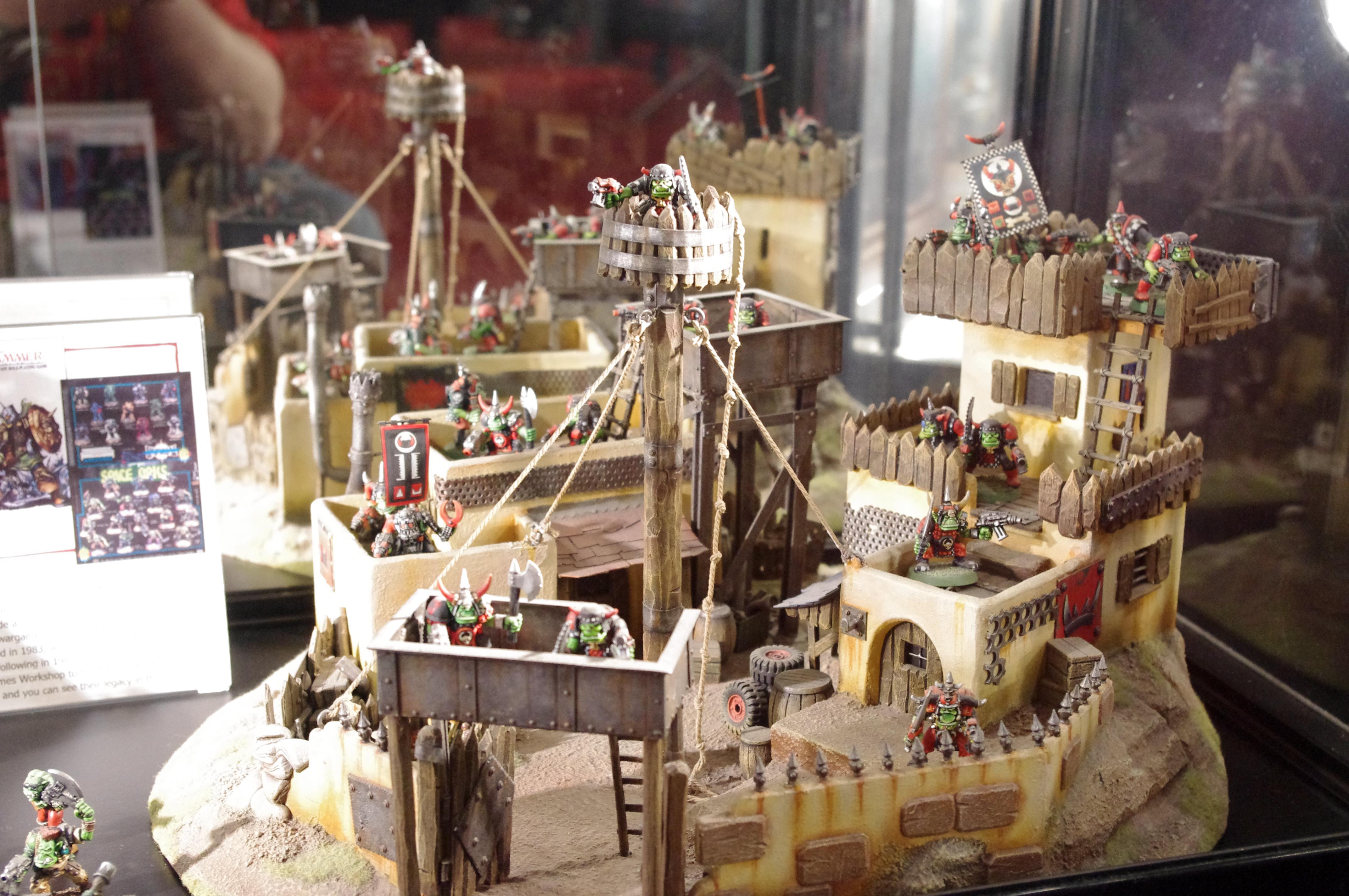All Credit To Eavy Metal Crews, Warhammer World   ---   Posted For Those To Far Away To Travel  ---  Not My Minis