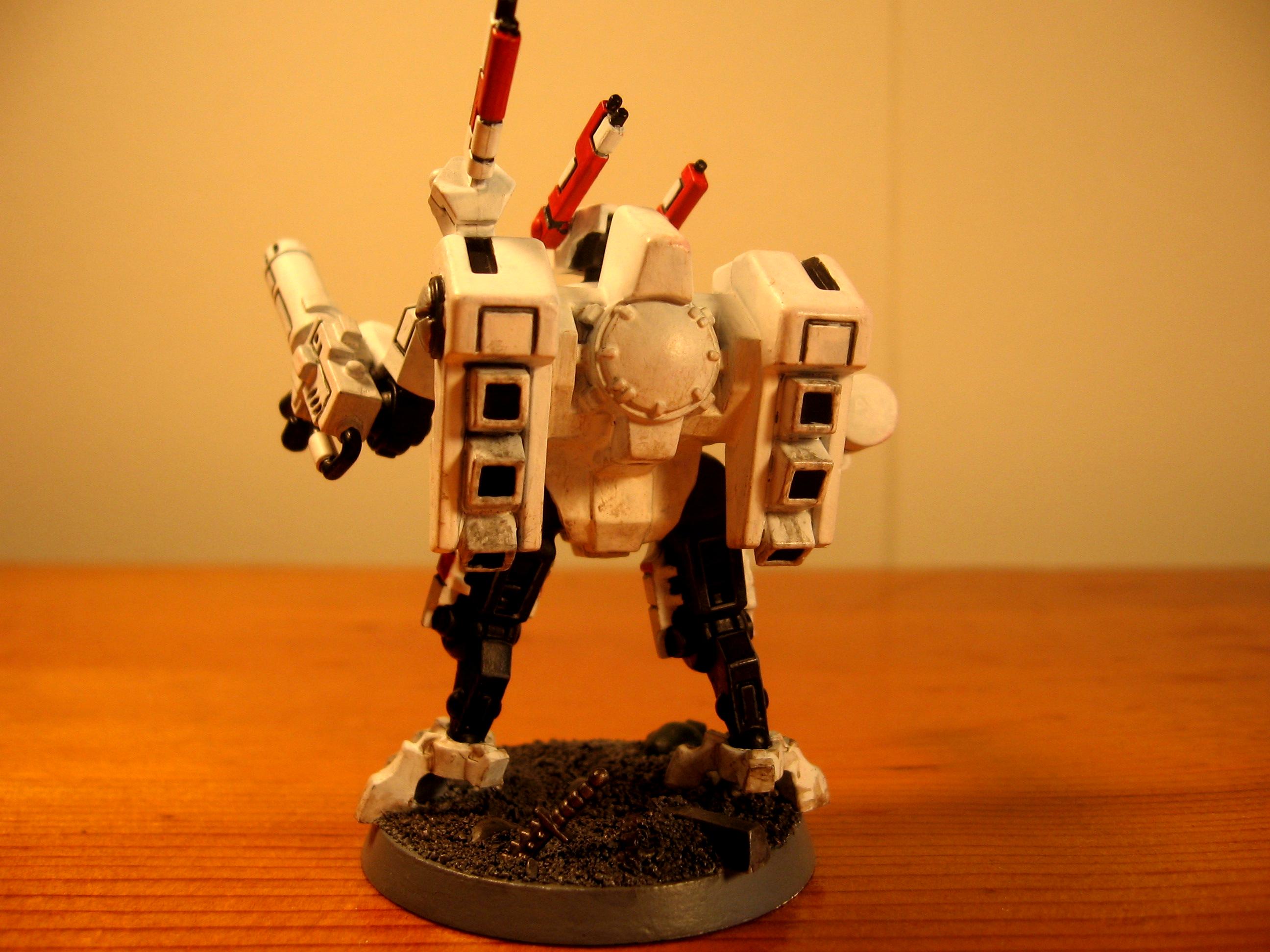 Go-bots, Tau, Tau Commander in XV8 Crisis Battlesuit back view