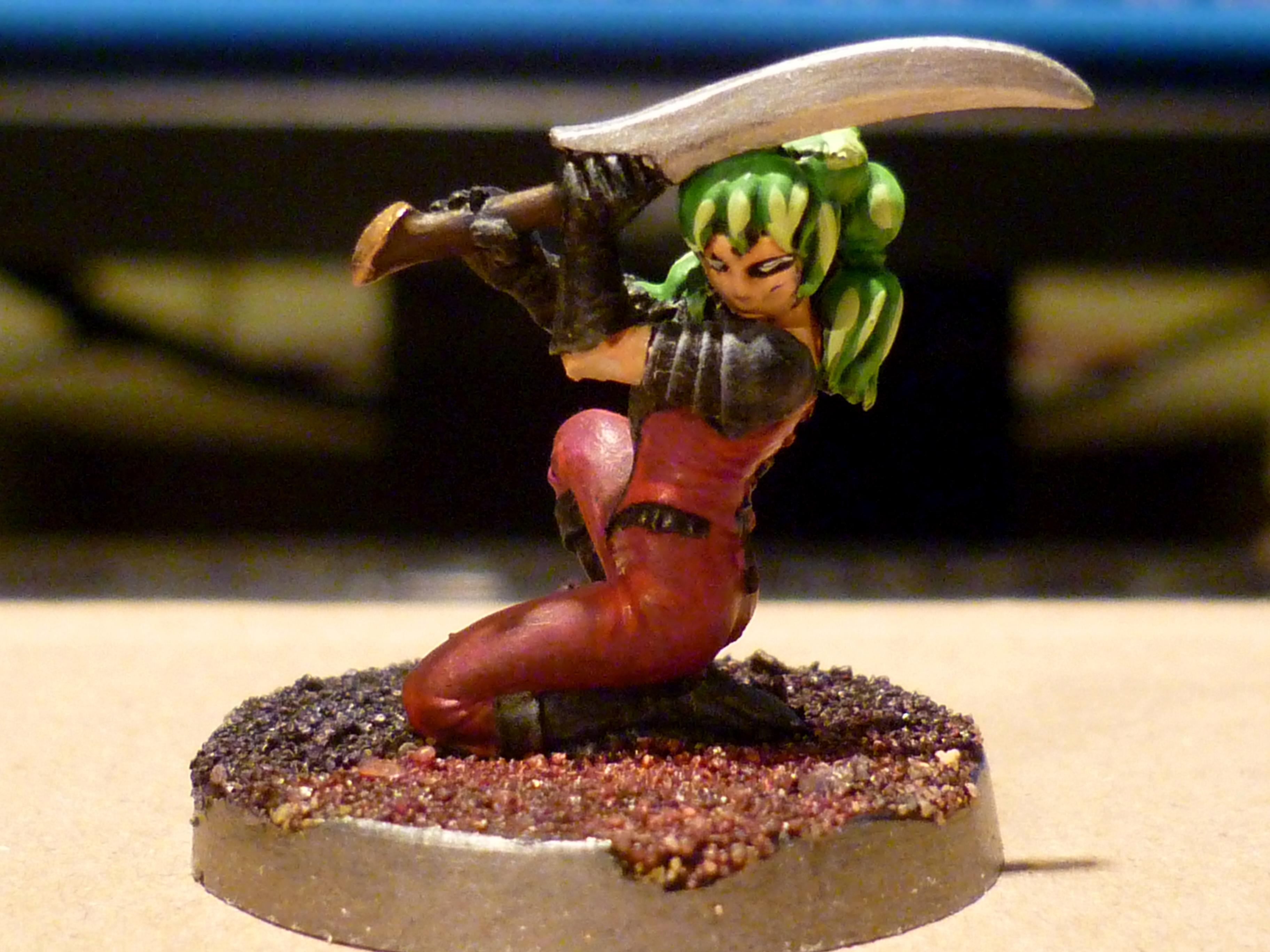 Escher, Necromunda, hasslefree escher ganger with sword